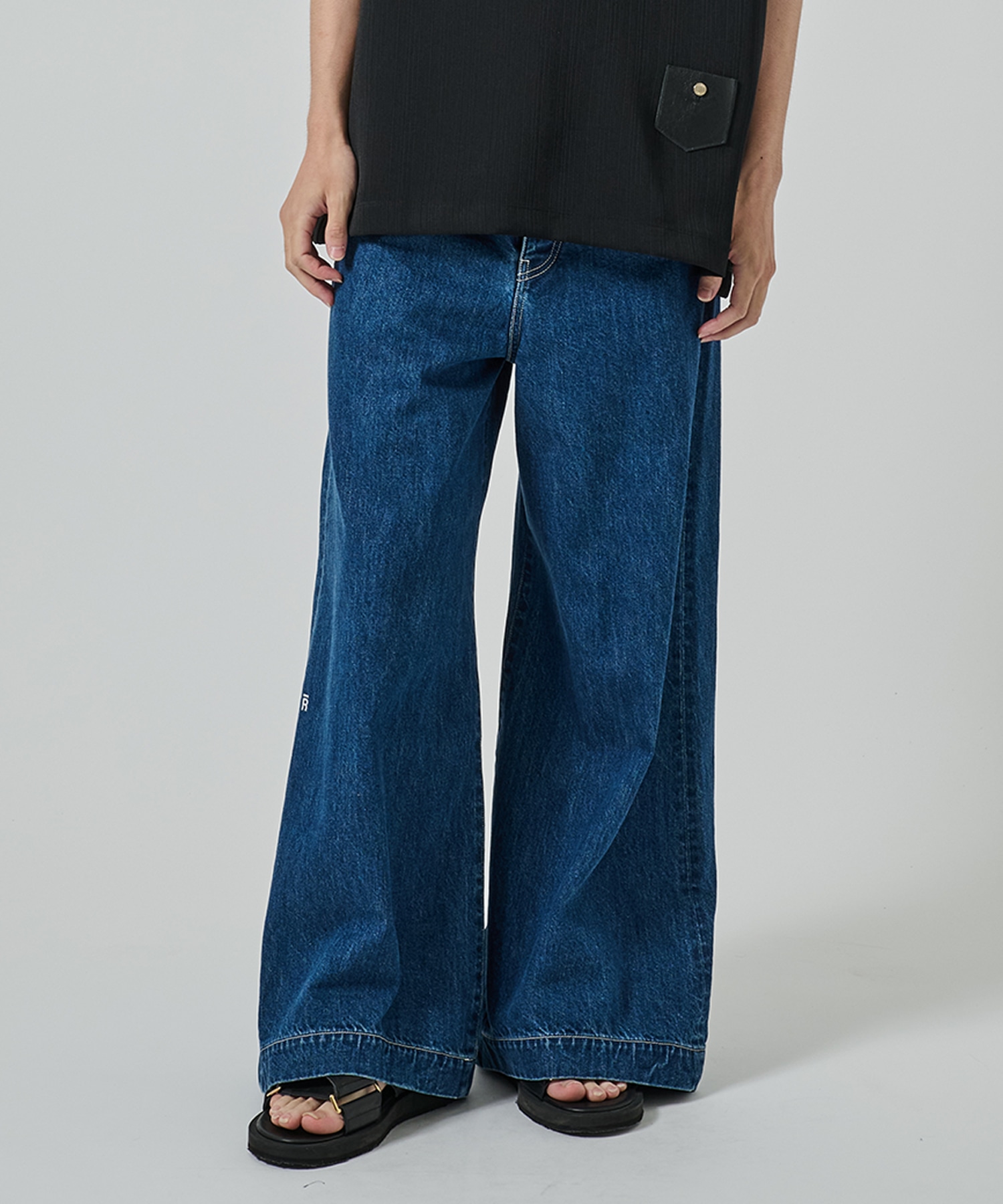 BAGGY DENIM