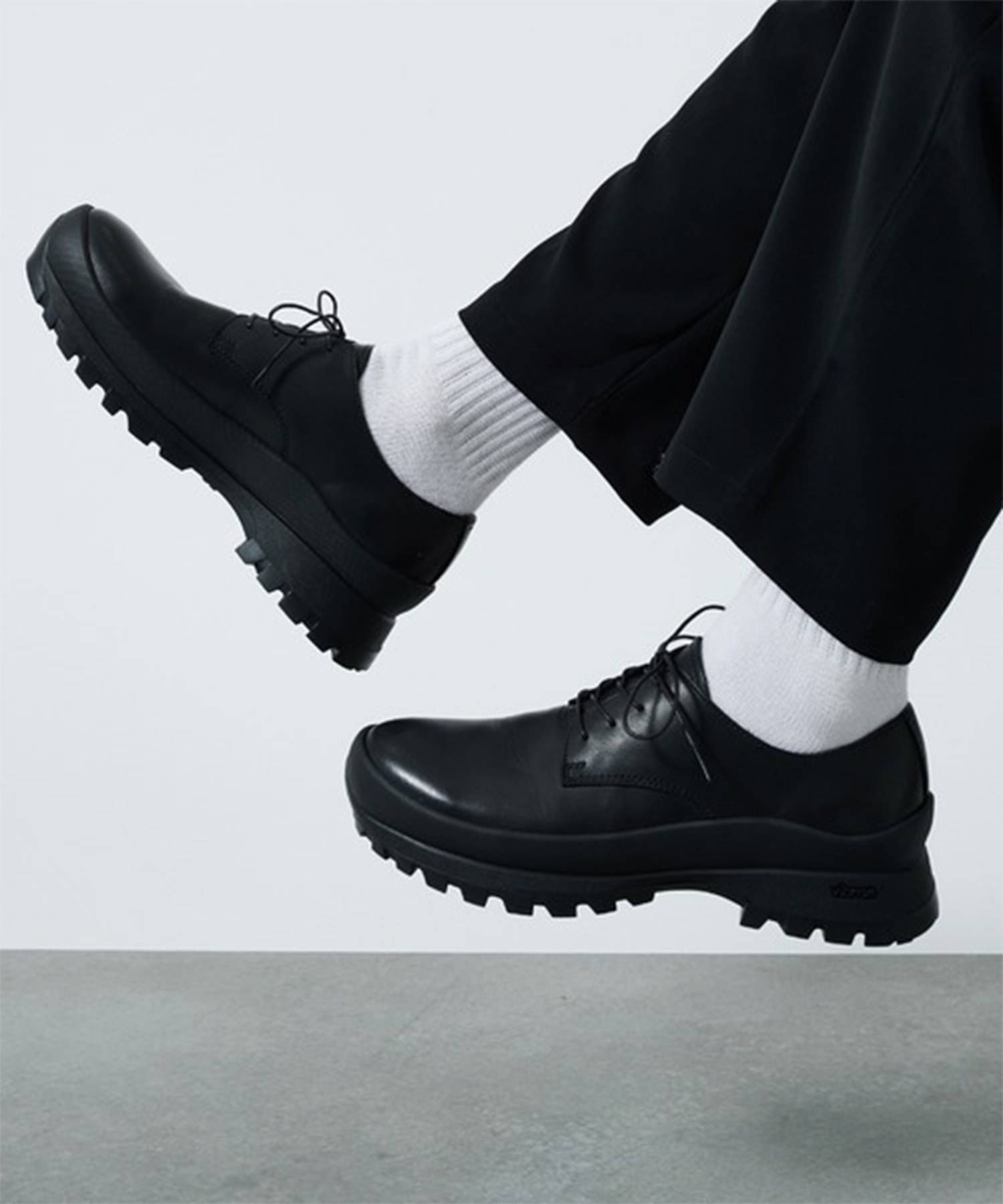 DERBY PLAIN TOE SHOES with #884C Vibram