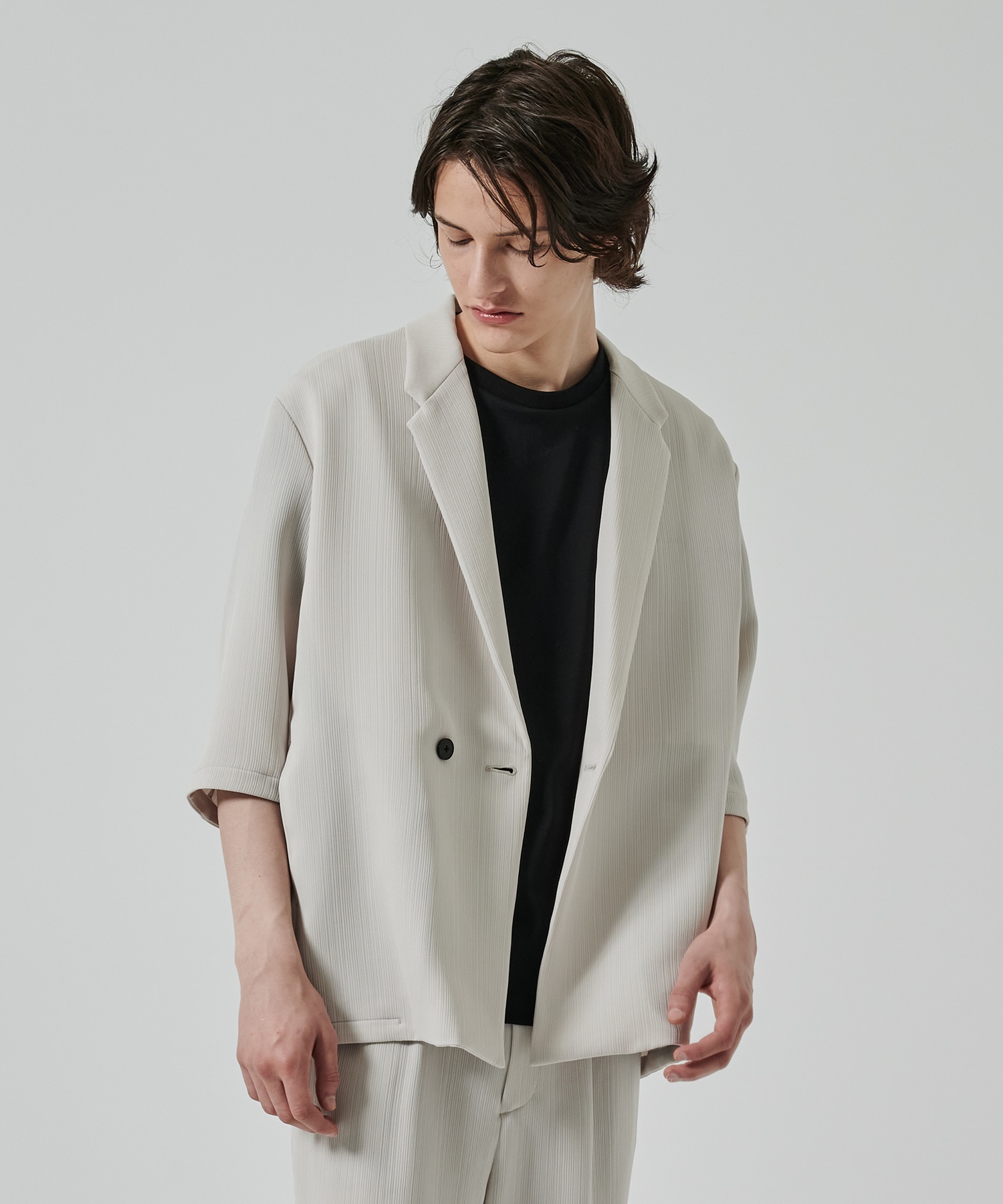 PLEATS HALF SLEEVE JACKET