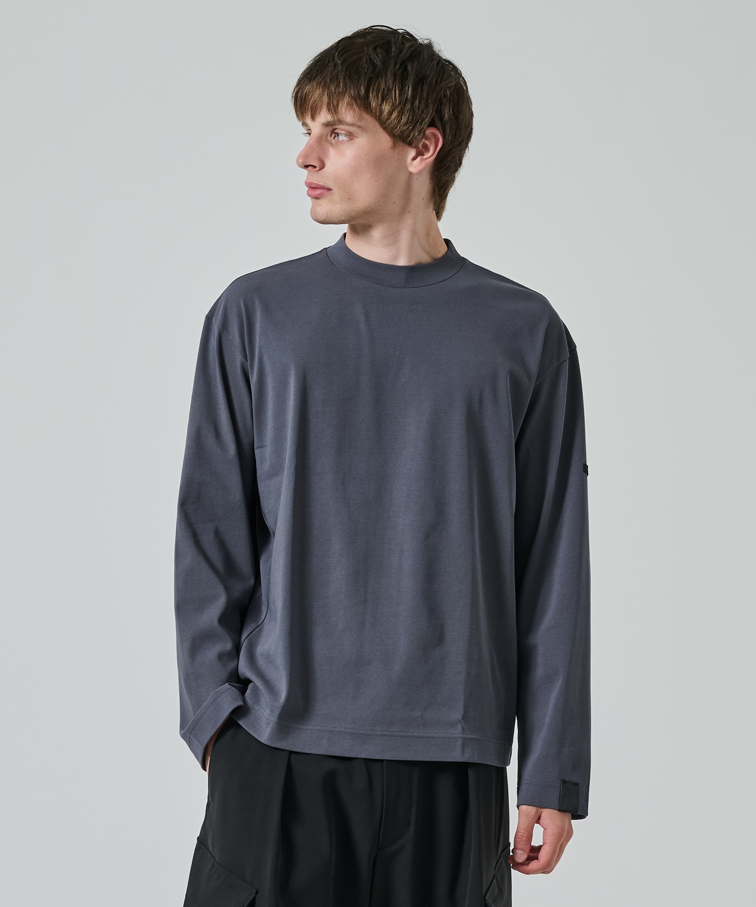 2251-CS04-019 CREWNECK LONG SLEEVE