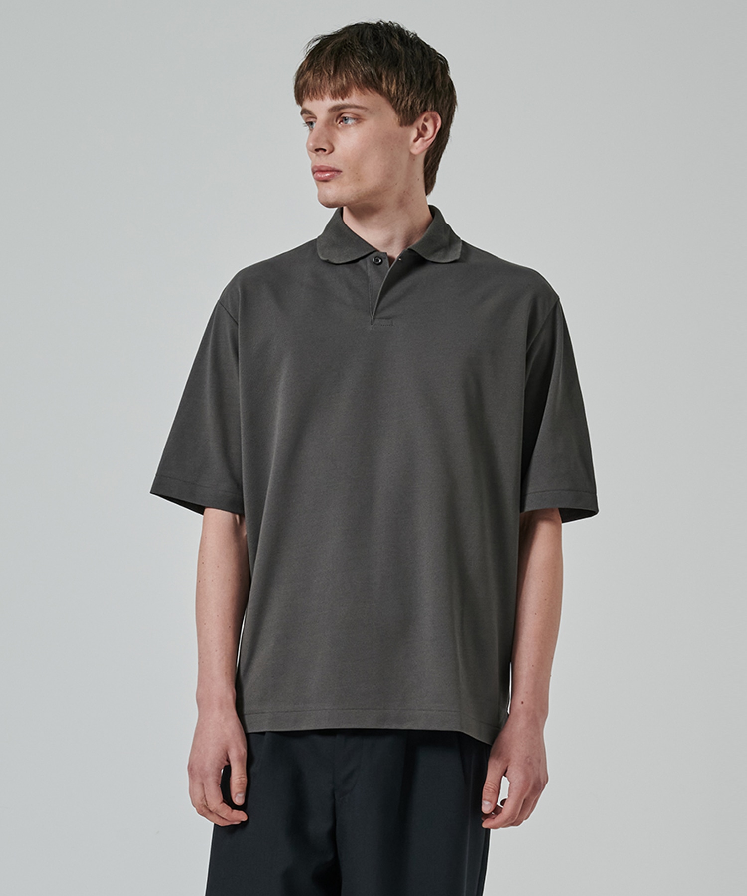 ONE BUTTON POLO S/S TEE