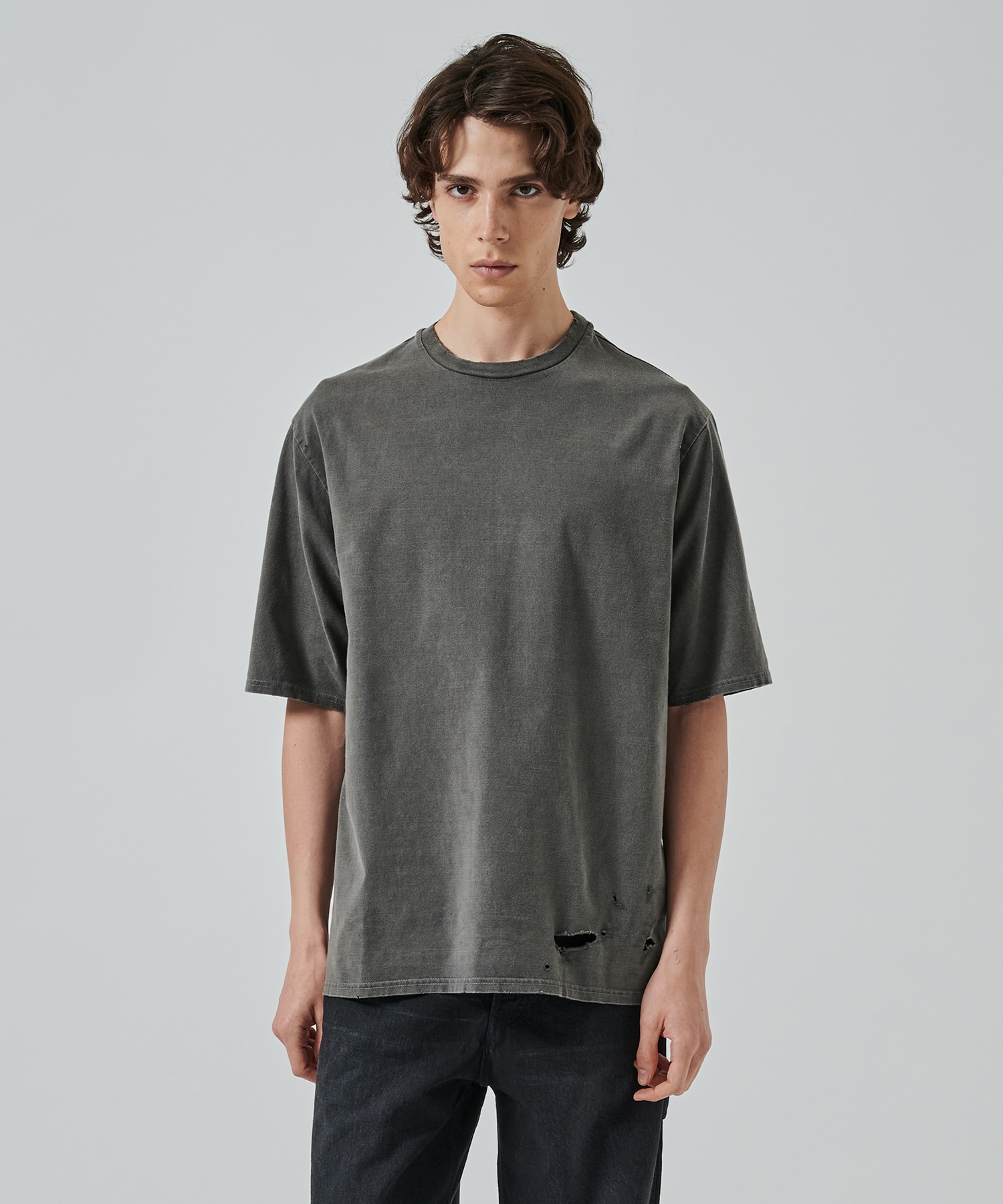 CREW NECK DAMAGED TEE