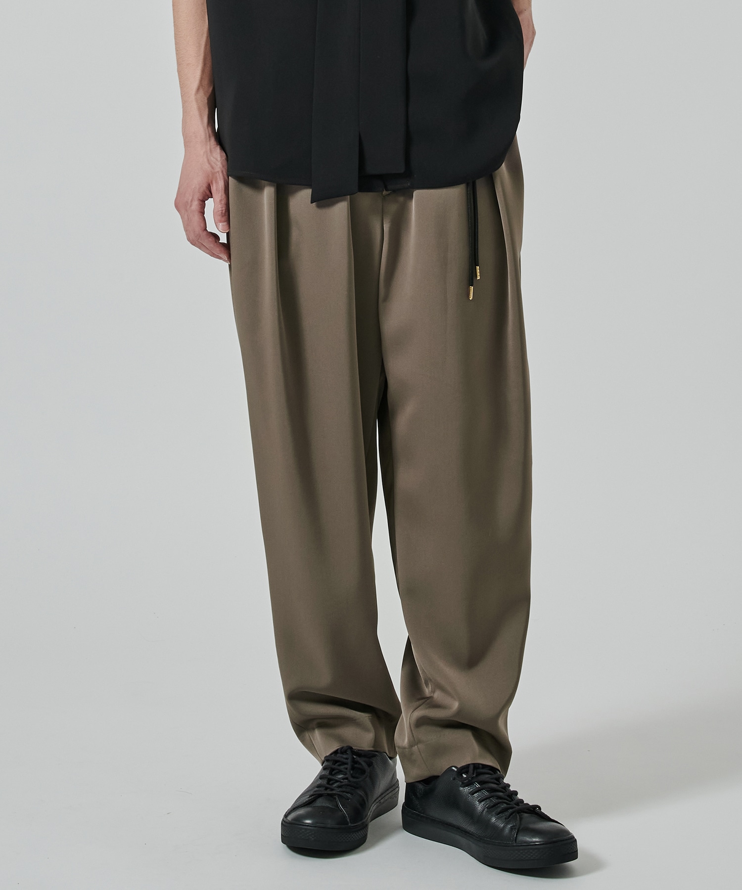 〈別注〉 Dry Stretch Twill Side Drawstring Relax Wide Tapered Pa