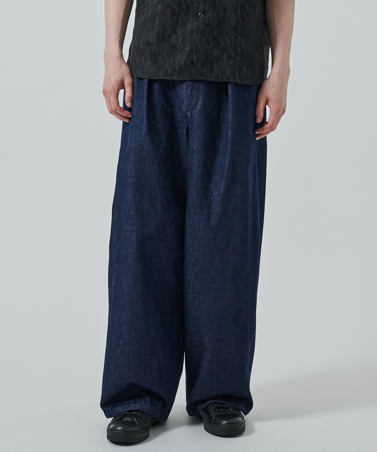 BALLOON WIDE DEINM PANTS