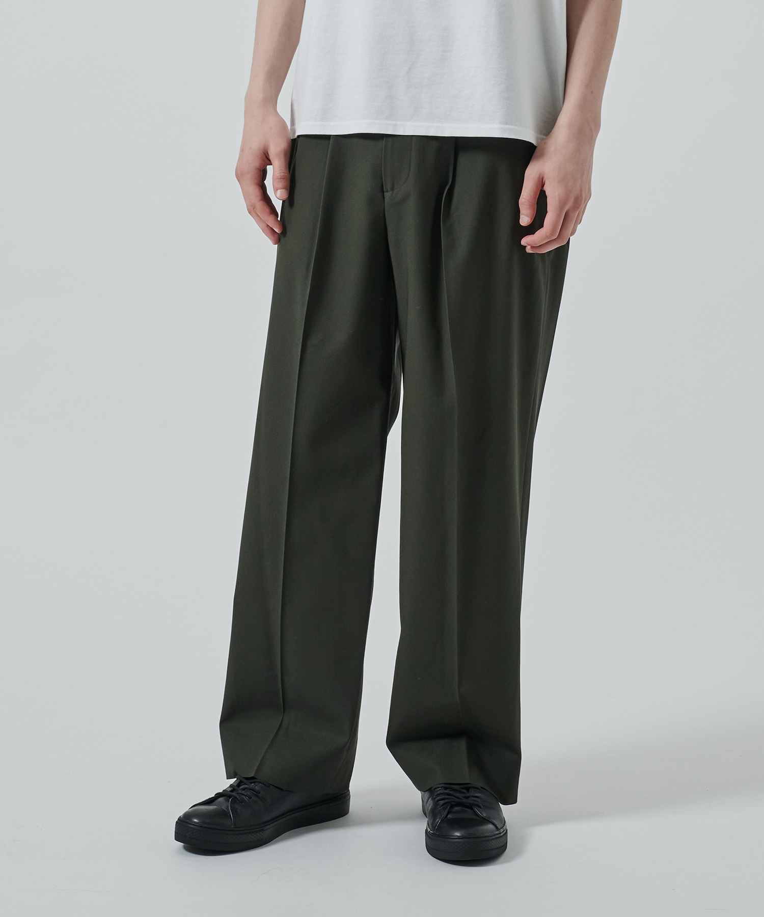 GANSHIN DRILL WIDE SLACKS
