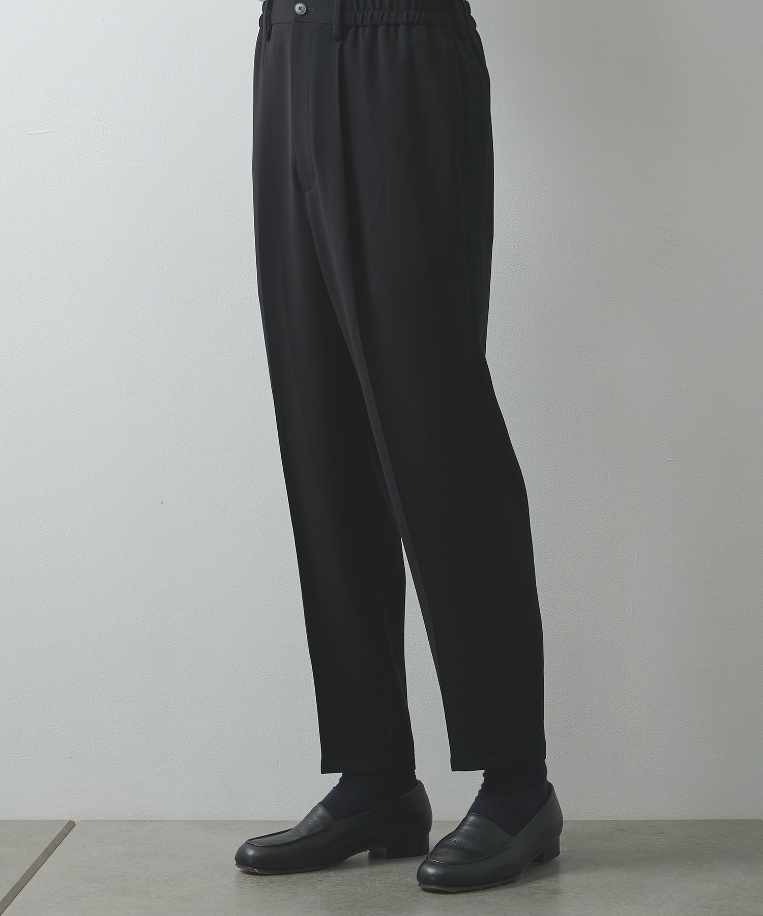 SUMMER WOOL TAPERED SLACKS