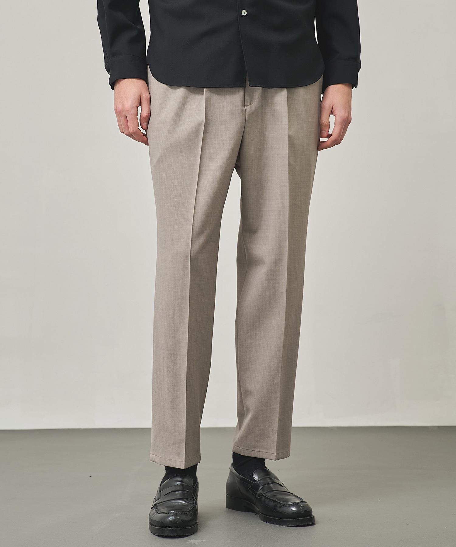 SUMMER WOOL TAPERED SLACKS