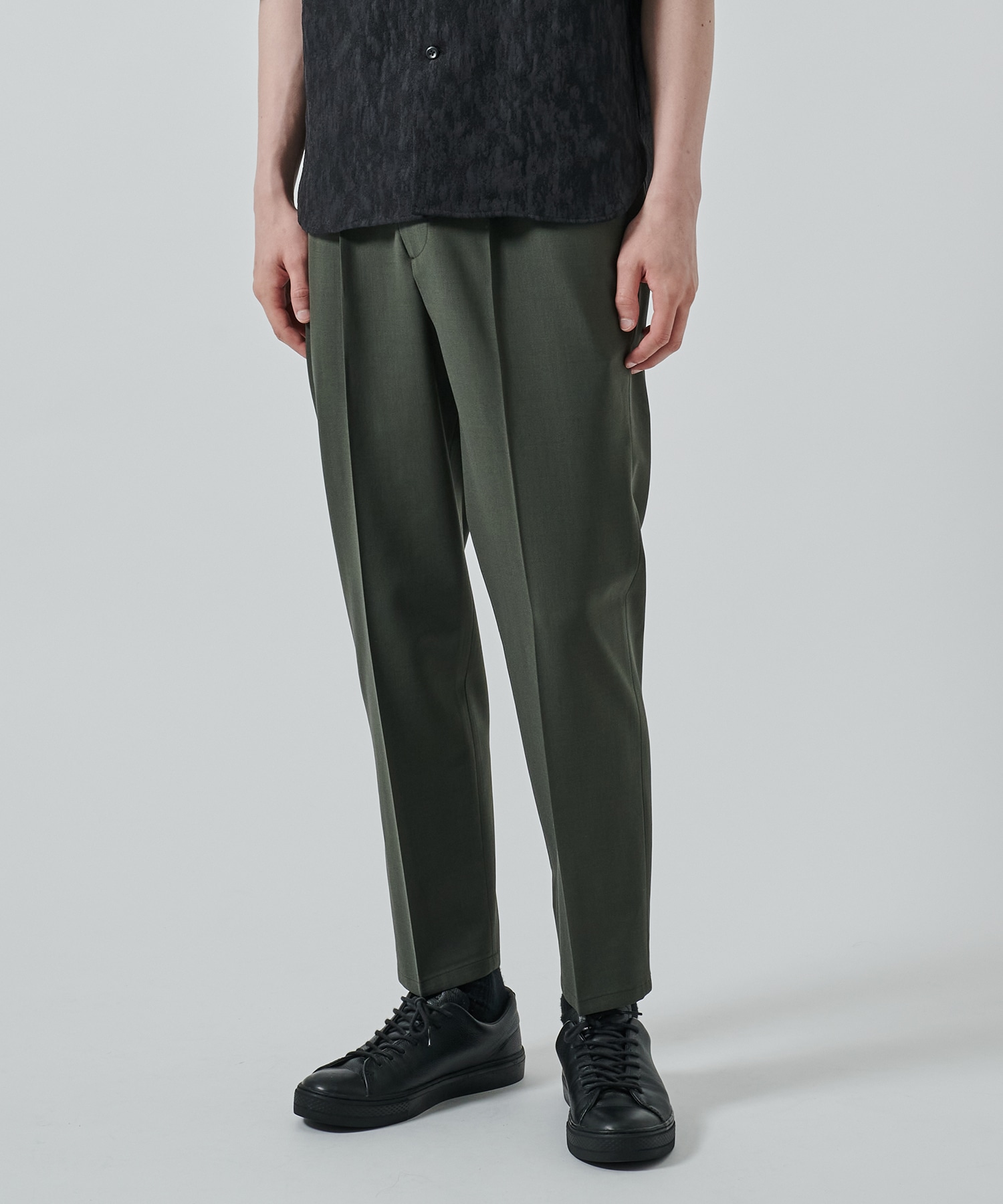 SUMMER WOOL TAPERED SLACKS