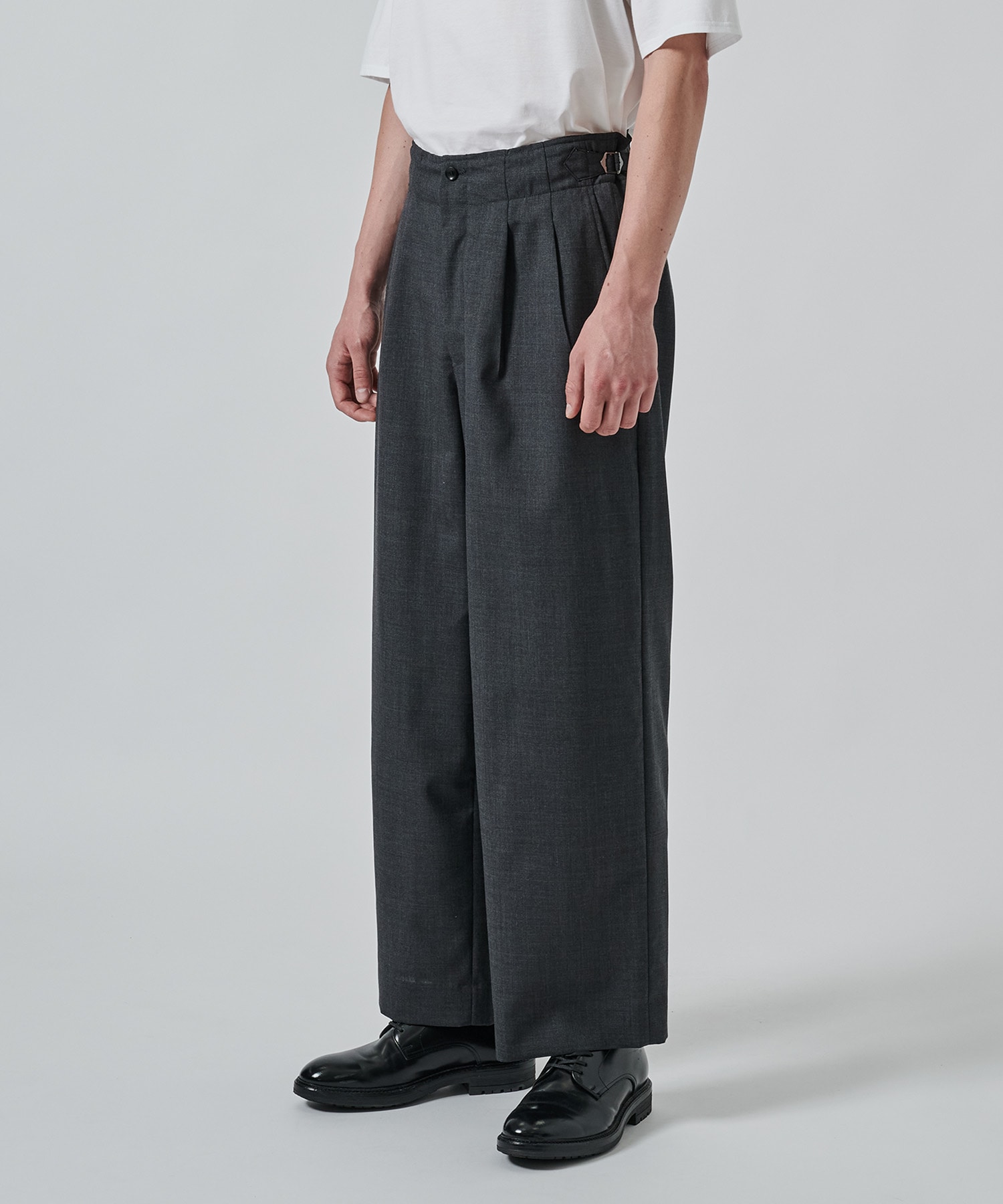 〈別注〉TWO TUCK MILITARY TROUSERS