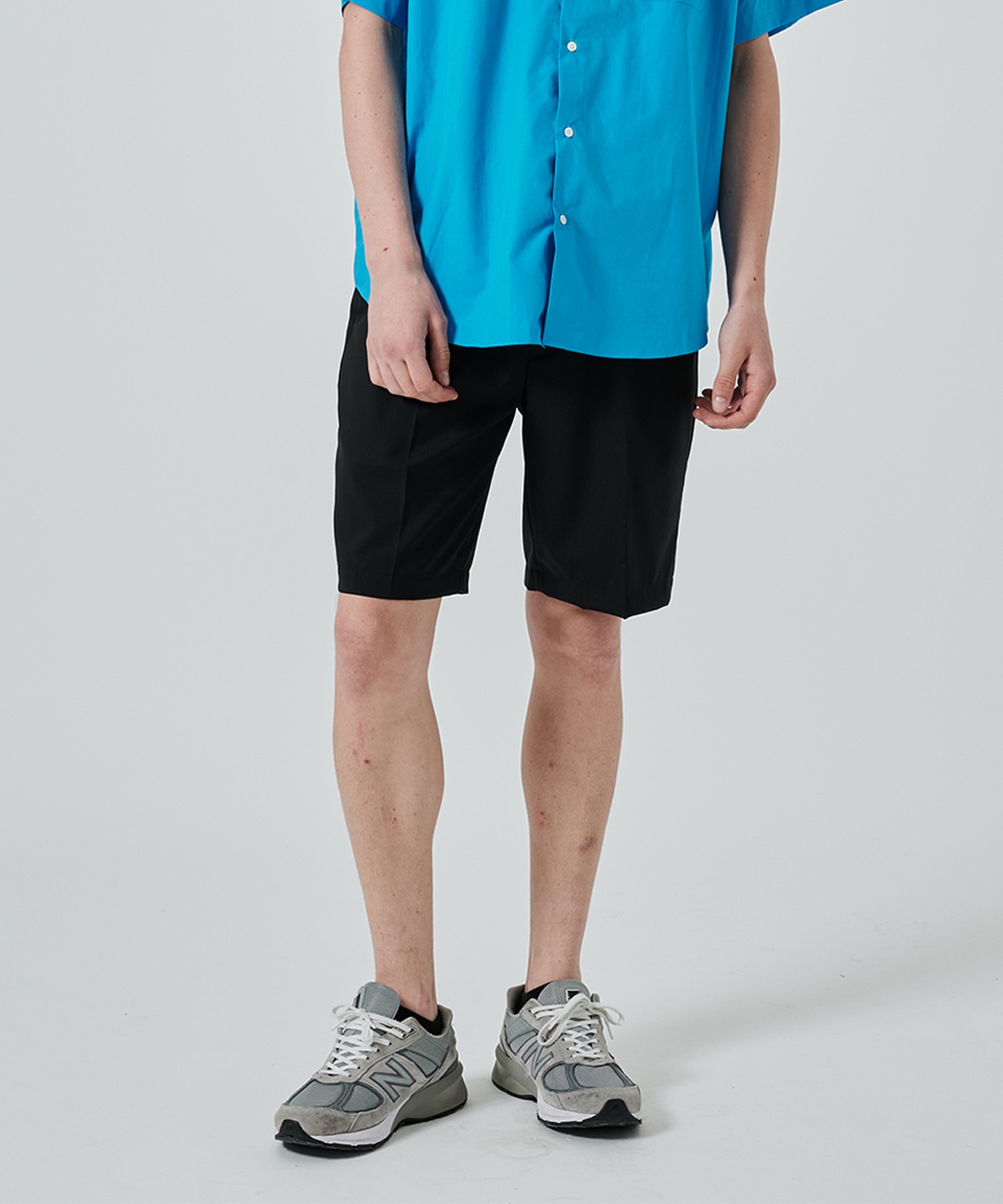 FLAT TAPERED EASY SHORTS