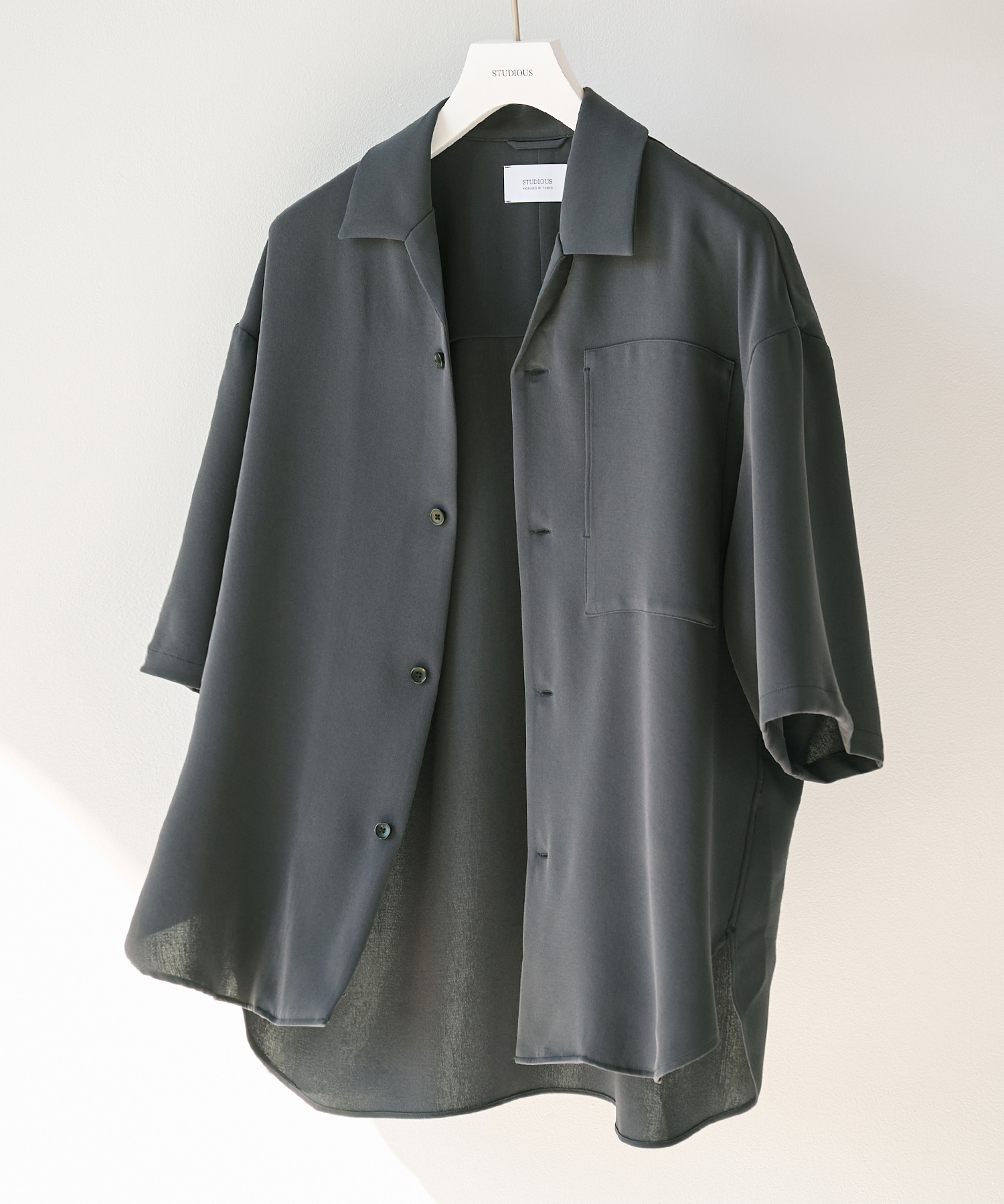 SUMMER ESSENTIAL SHIRTS S.S