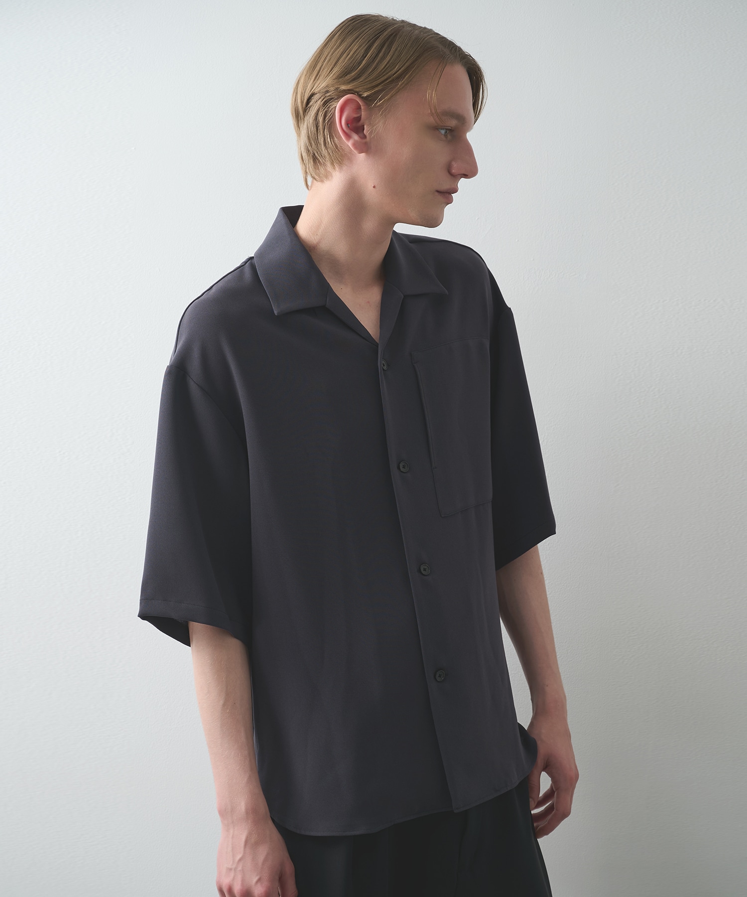 SUMMER ESSENTIAL SHIRTS S.S