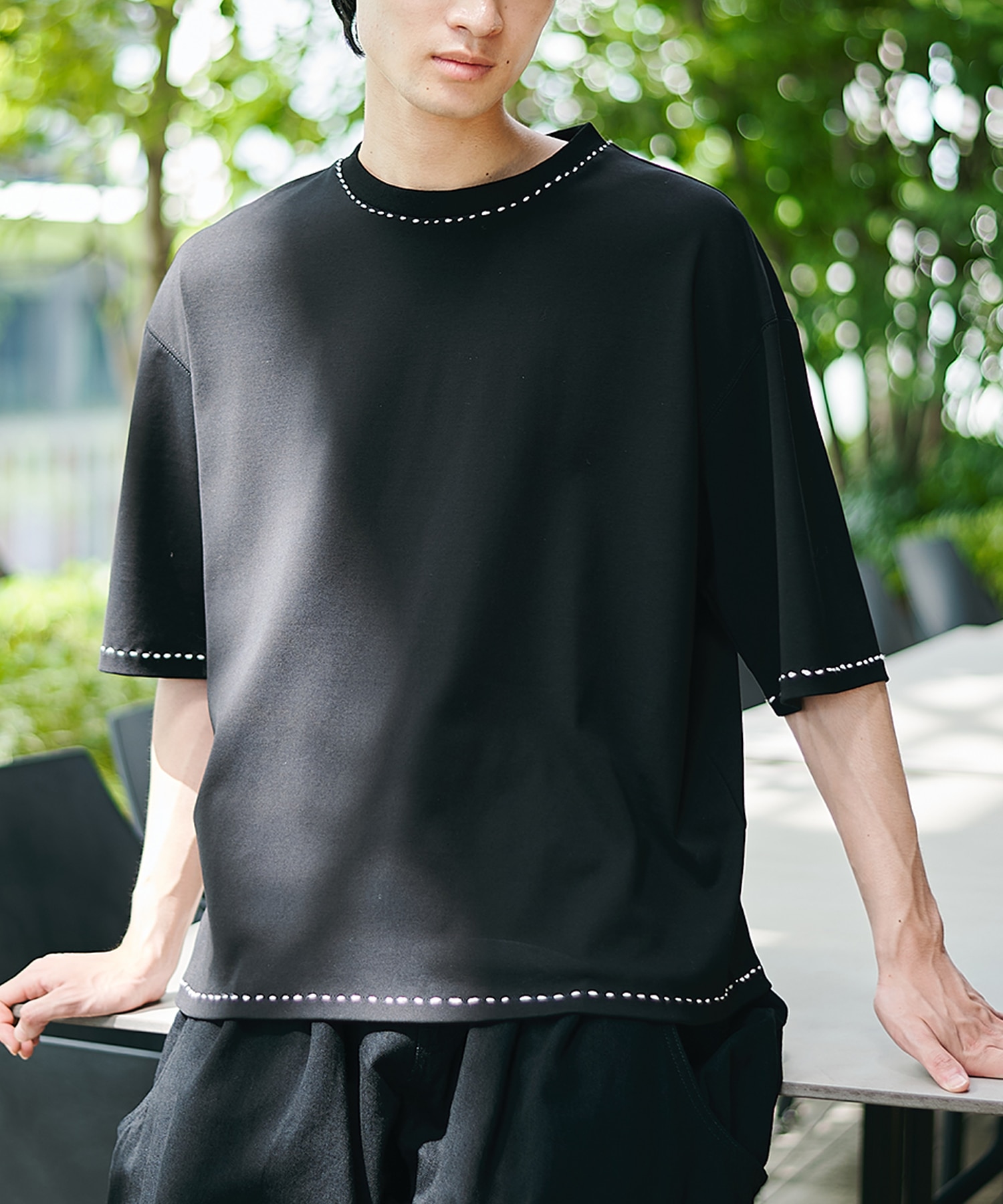 HAND STITCH TEE