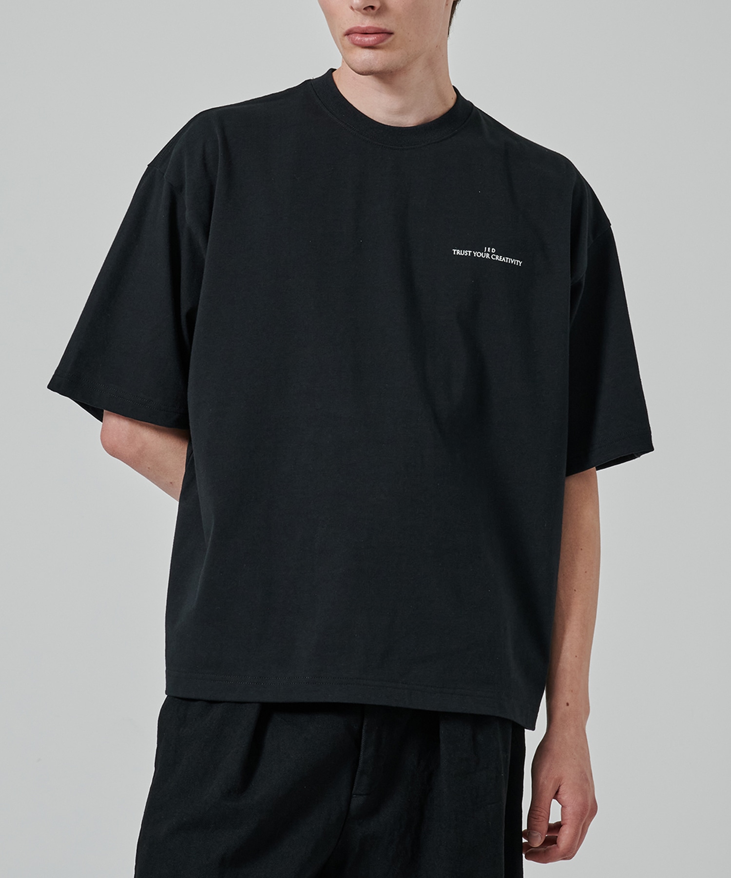 TRUST YOUR CREATIVE PRINT TEE