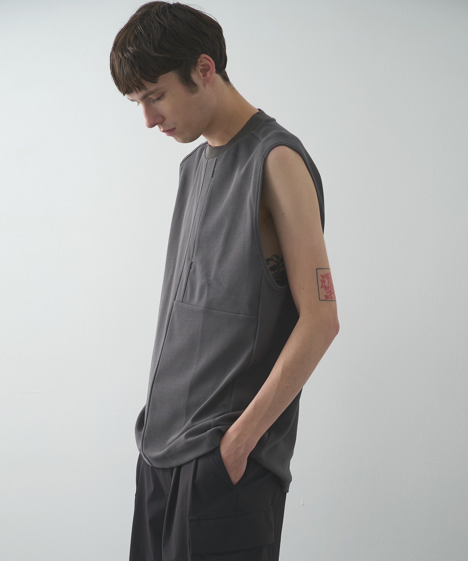 9251-CS54-013 TEE