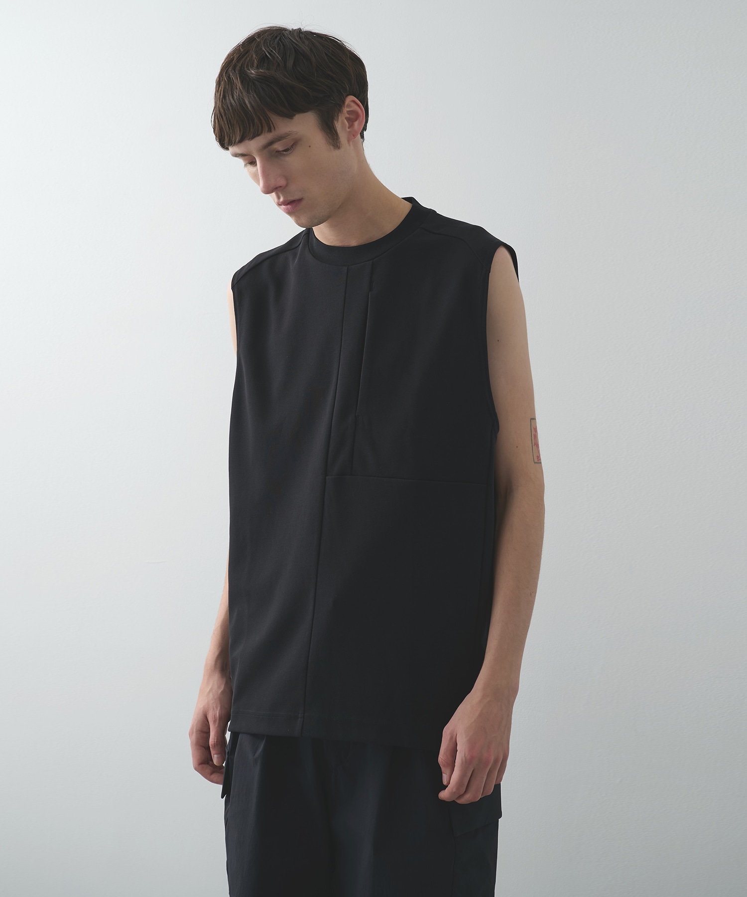 9251-CS54-013 TEE