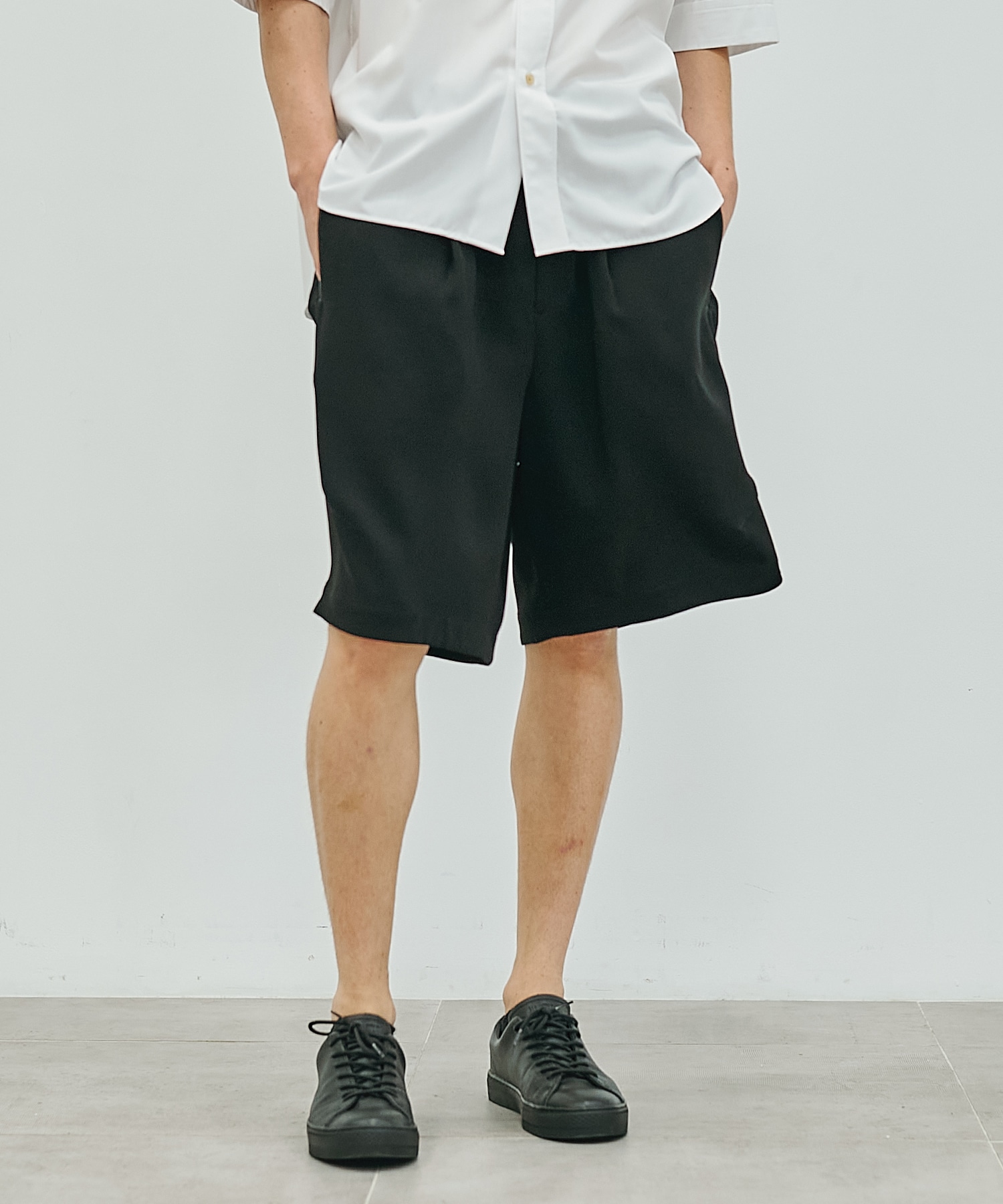 SUMMER ESSENTIAL SHORT PANTS