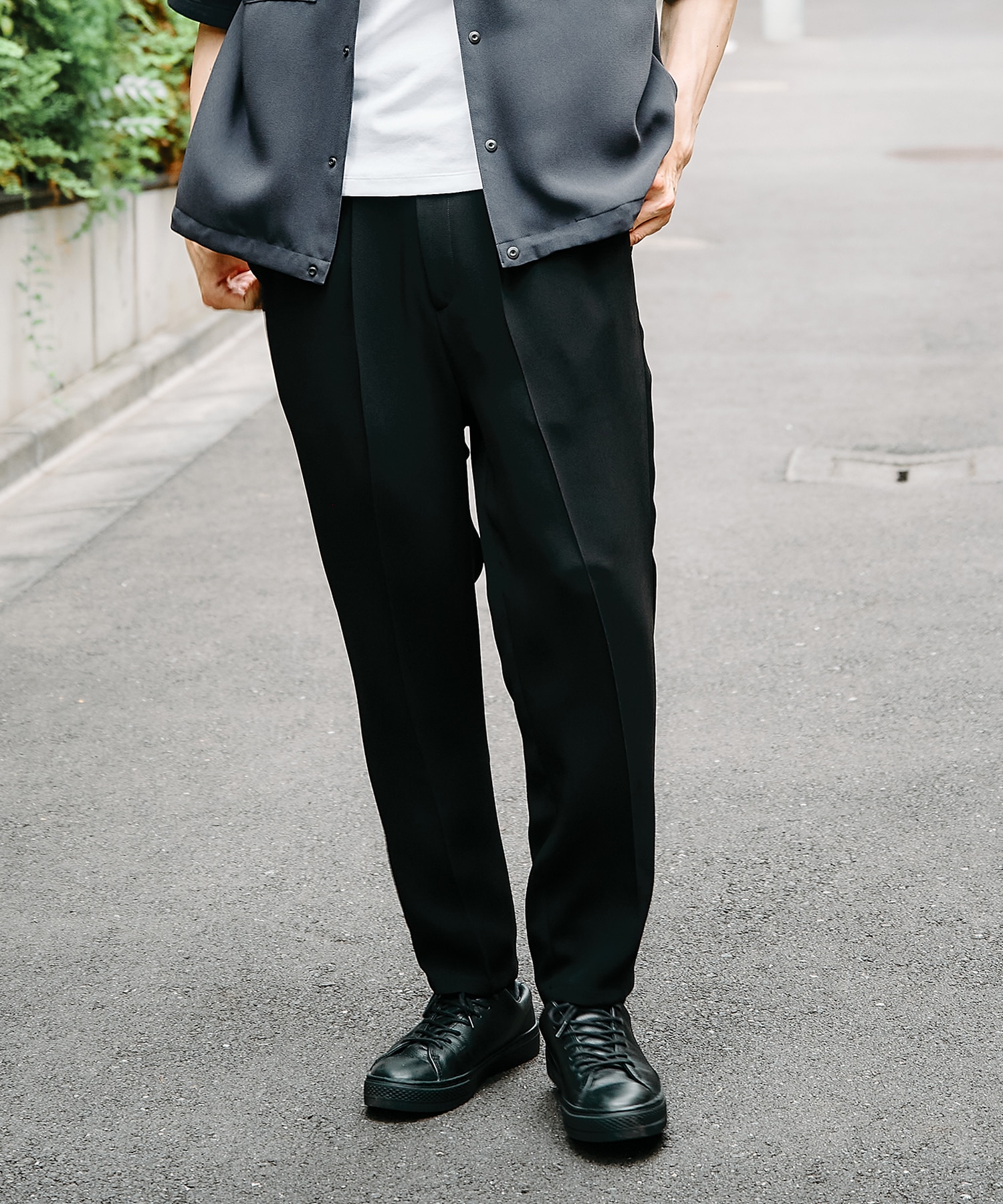 SUMMER ESSENTIAL TAPERED PANTS