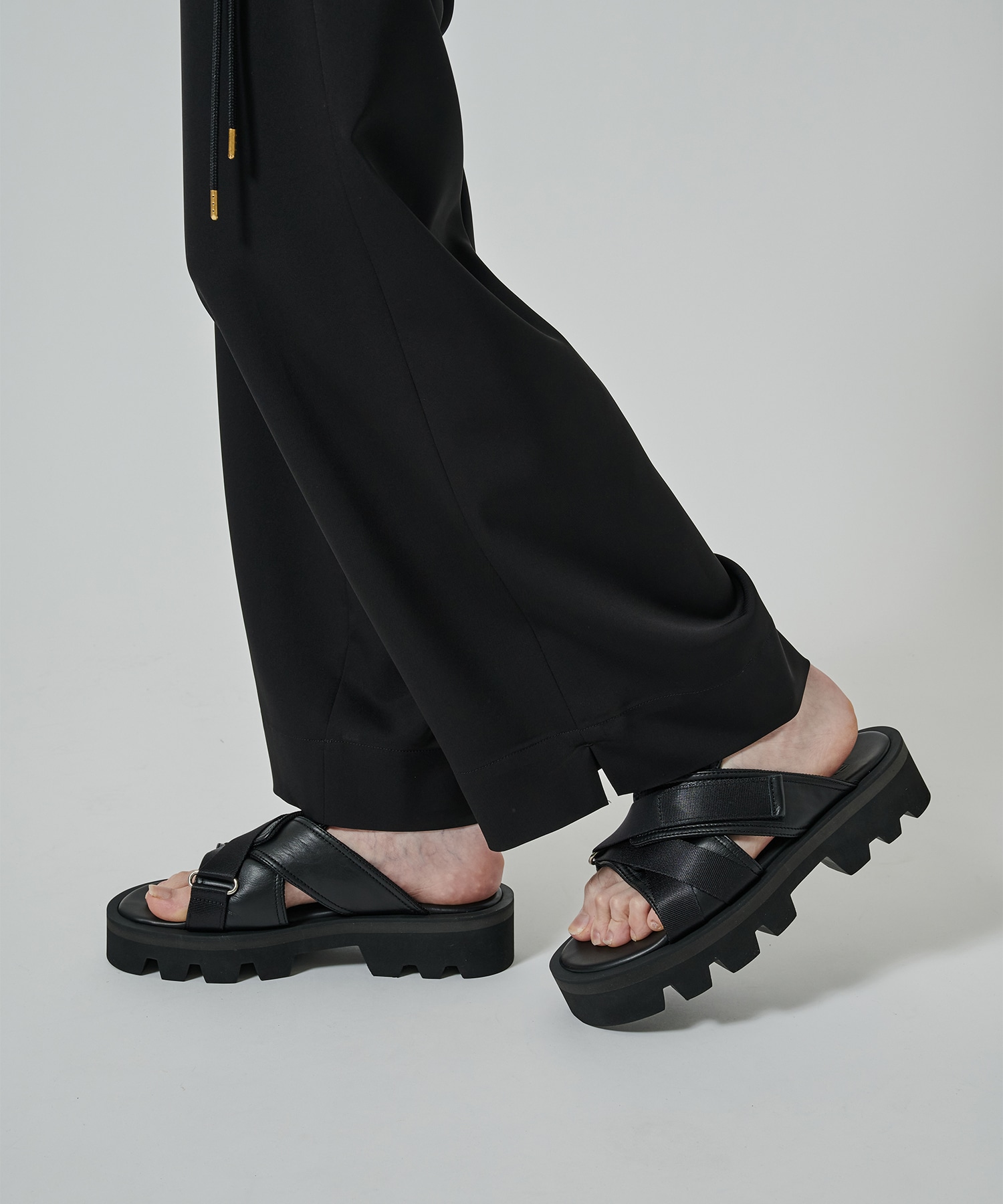 CS MULTISTRAP SANDALS