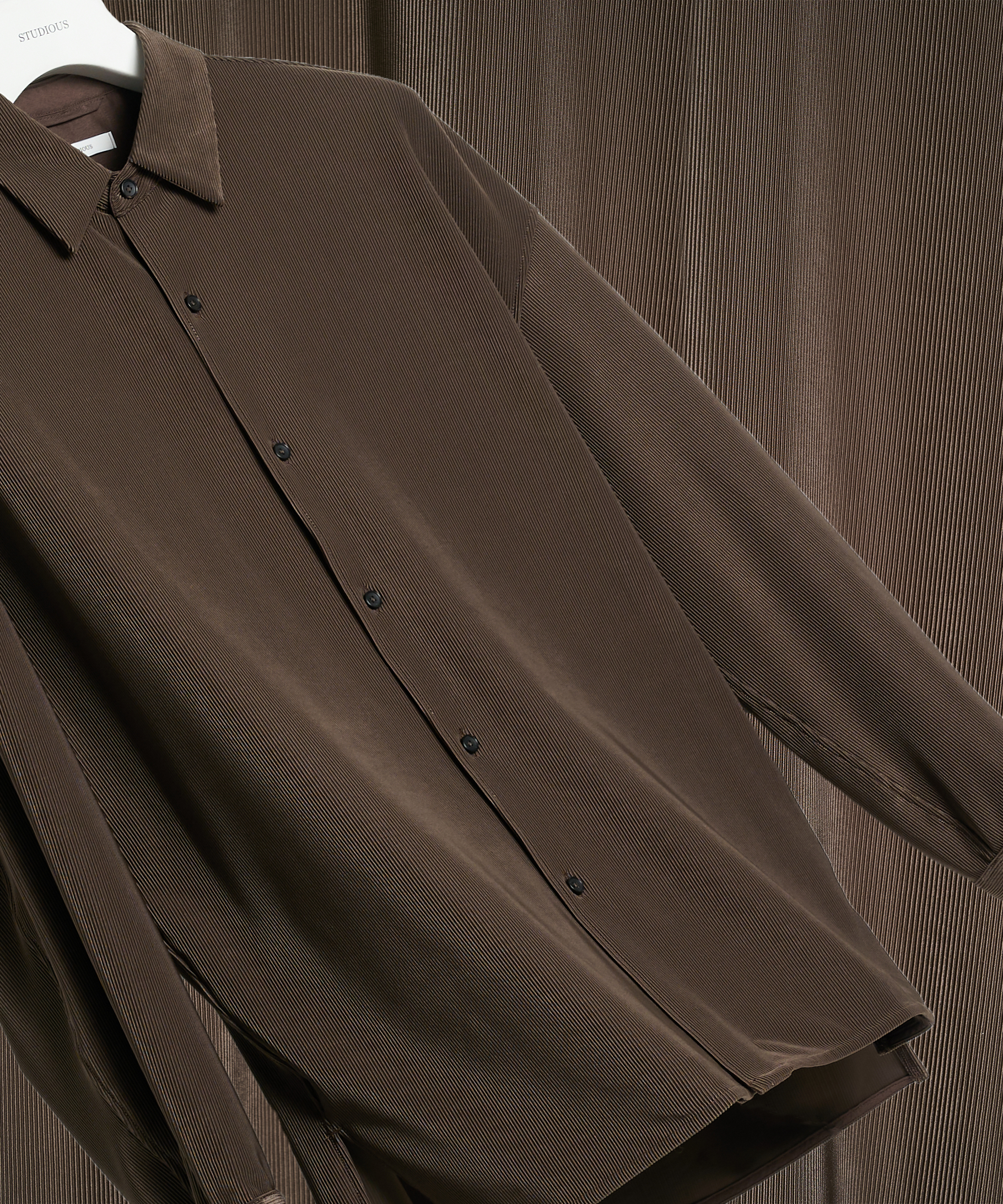 ナロープリーツリラックスシャツ