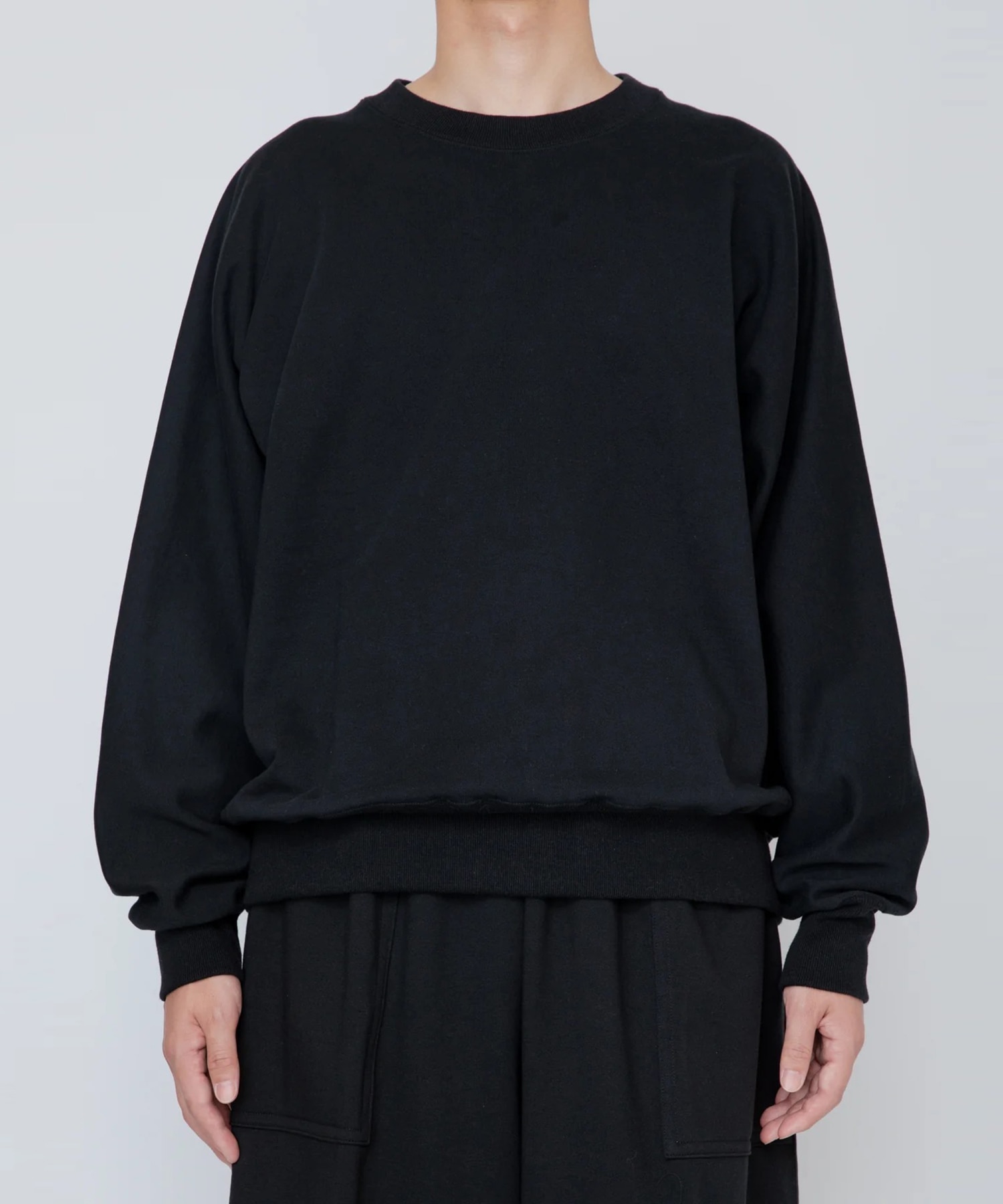 ONE-SIDE KIMONO SLEEVE SWEATSHIRT_LOOSE FIT