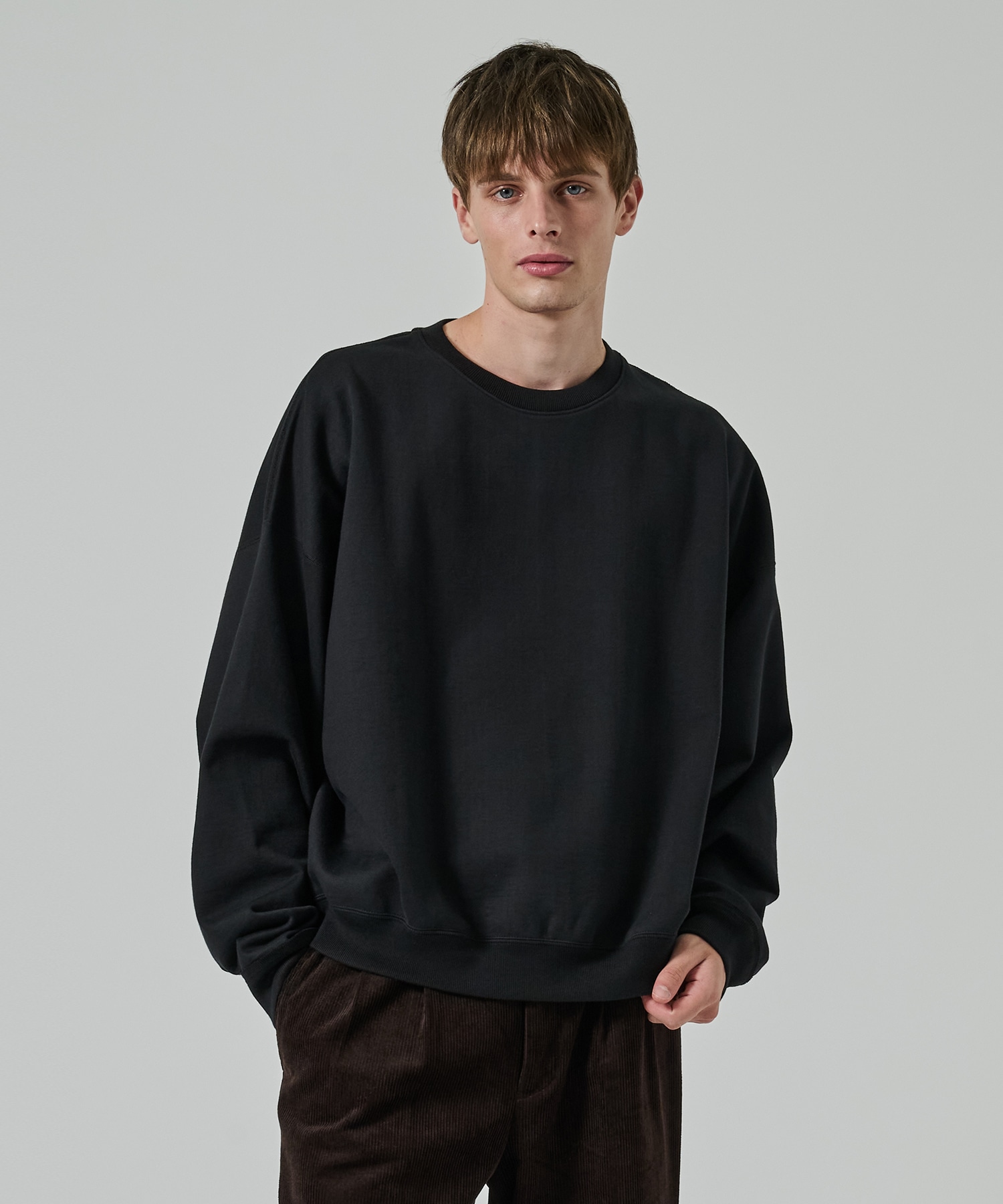 HUGE SWEAT SHORT