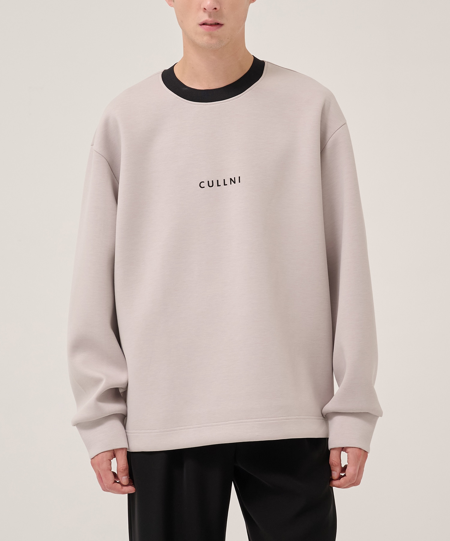 CULLNI Logo Embroidery Long Sleeve Pullover