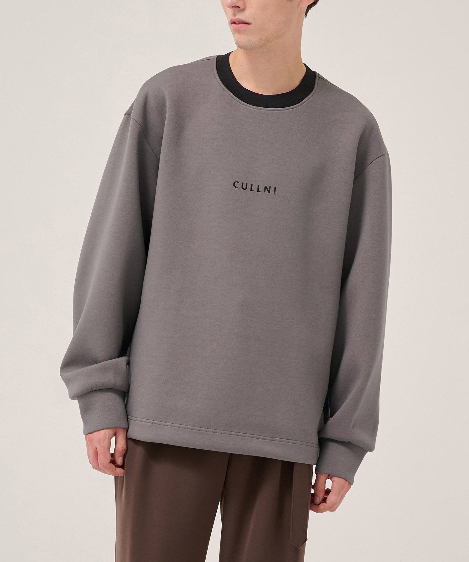 CULLNI Logo Embroidery Long Sleeve Pullover