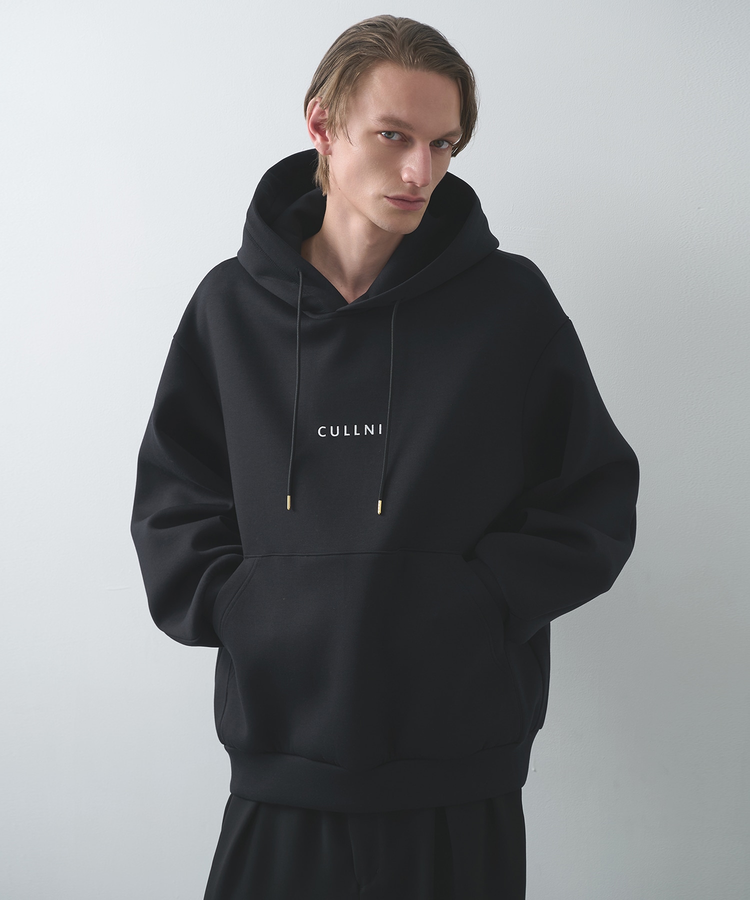 CULLNI Logo Embroidery Hoodie