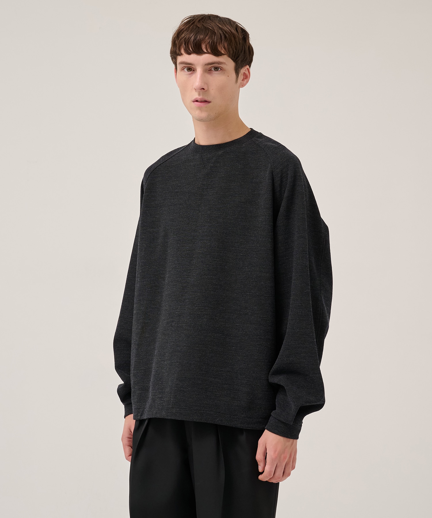 THE RAGLAN SWEAT