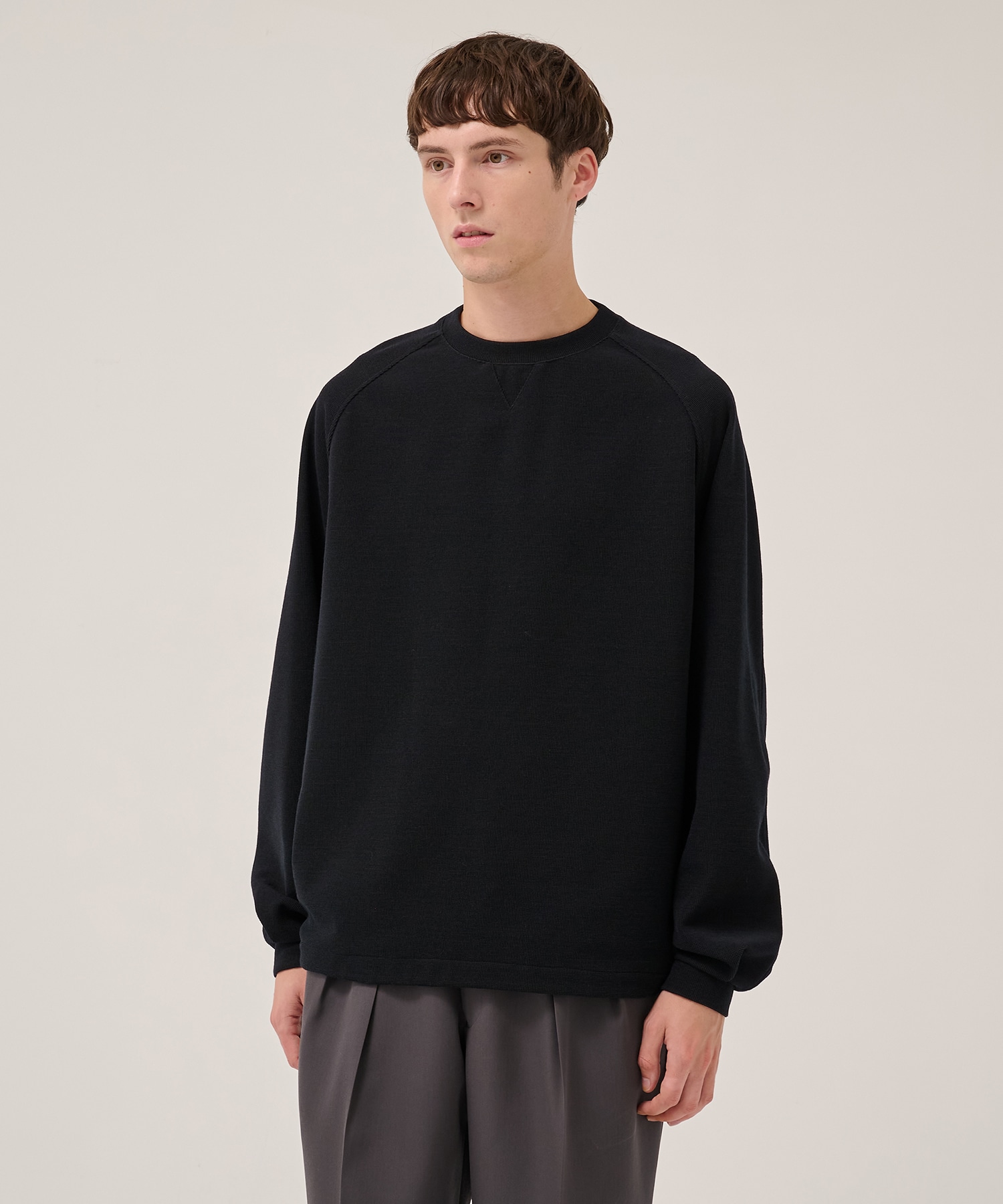THE RAGLAN SWEAT