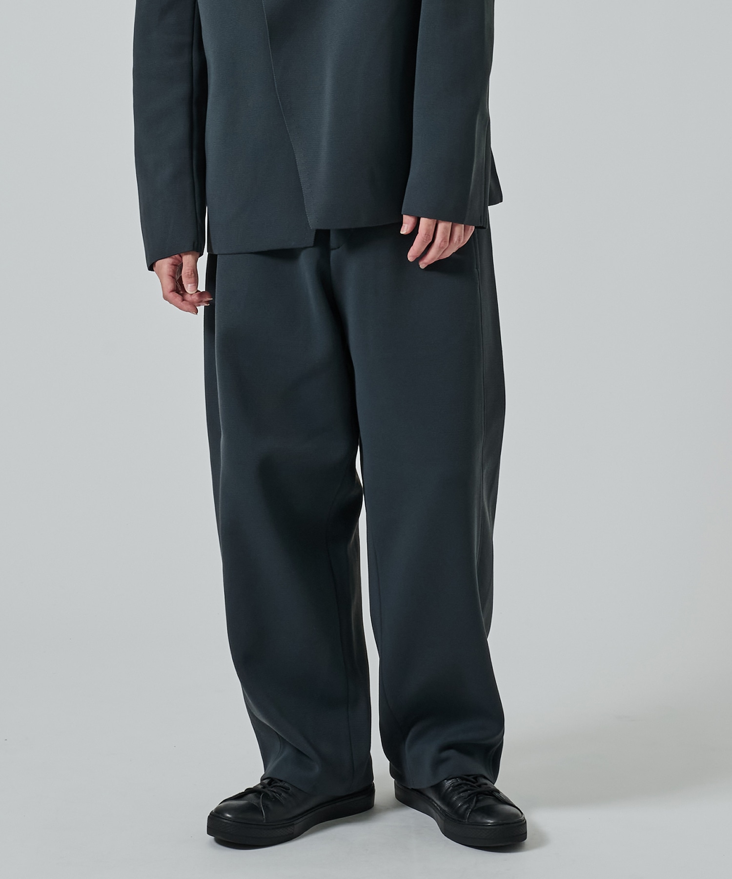 MILAN CURVED PANTS