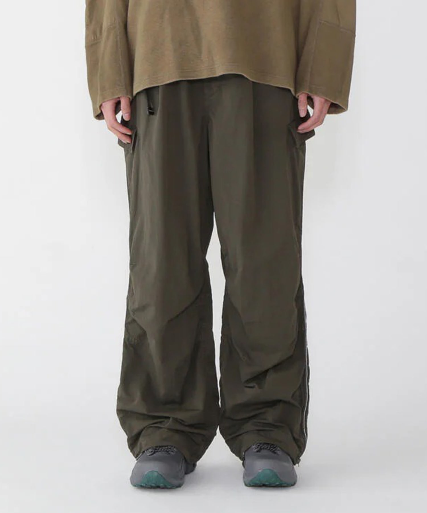 ROA garment dye nylon pants