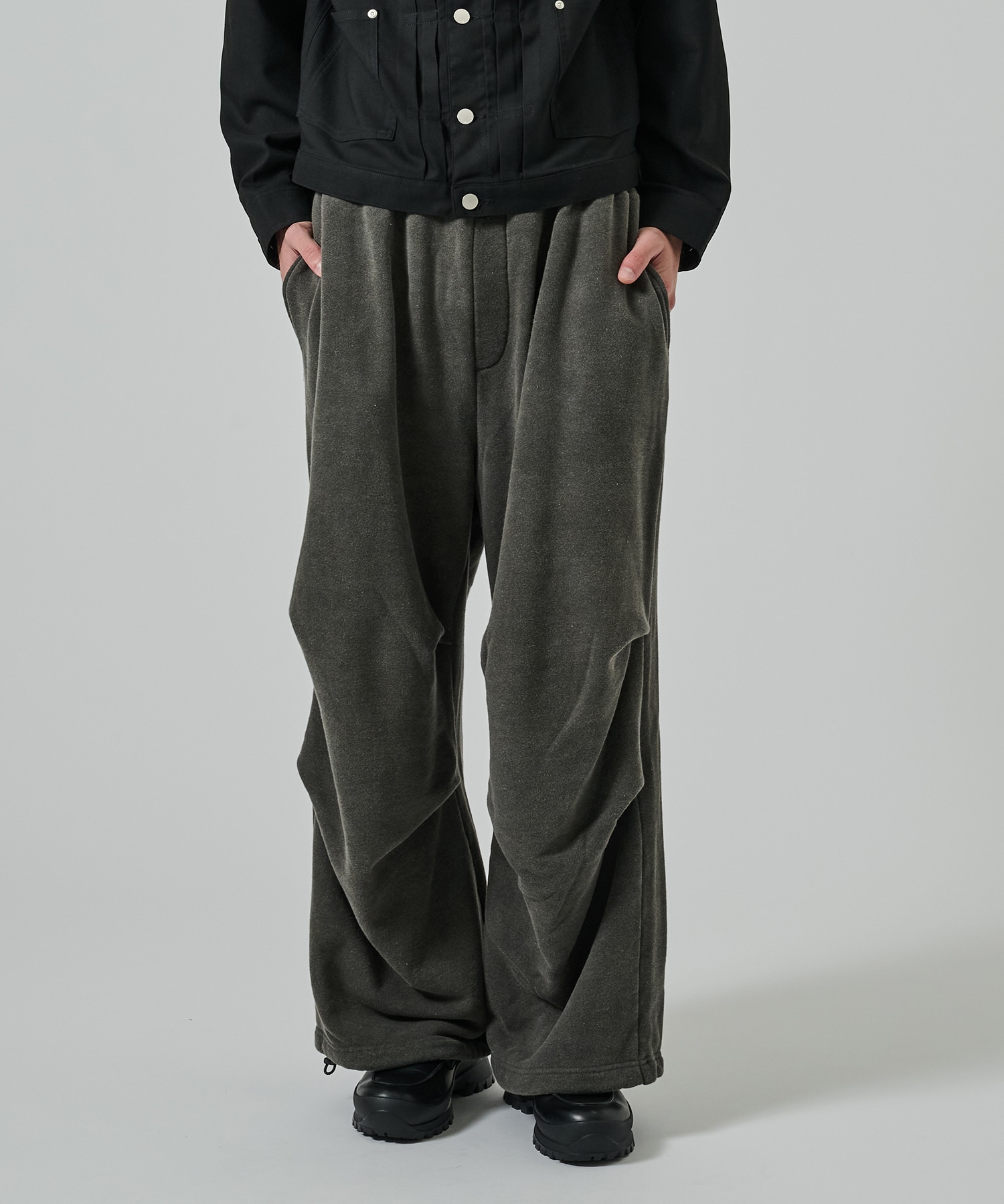 SWEAT PARACHUTE PANTS