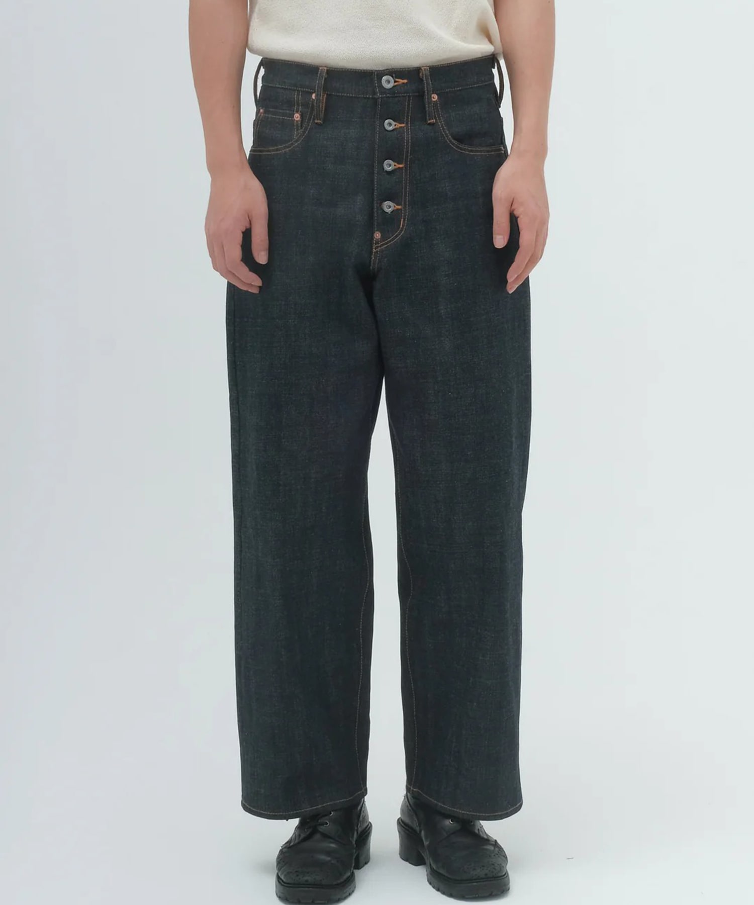 CLASSIC DENIM PANTS