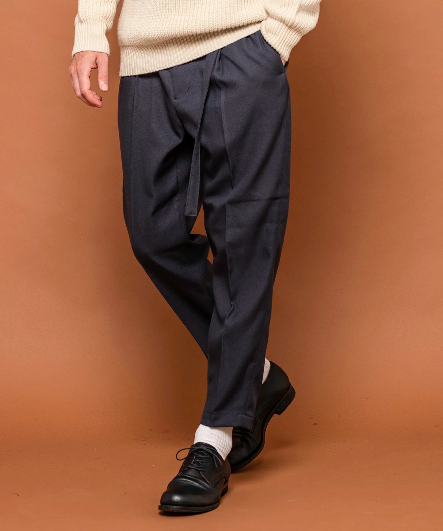 RETORO POLYESTER TWILL /BELTED WIDE TAPERED PANTS