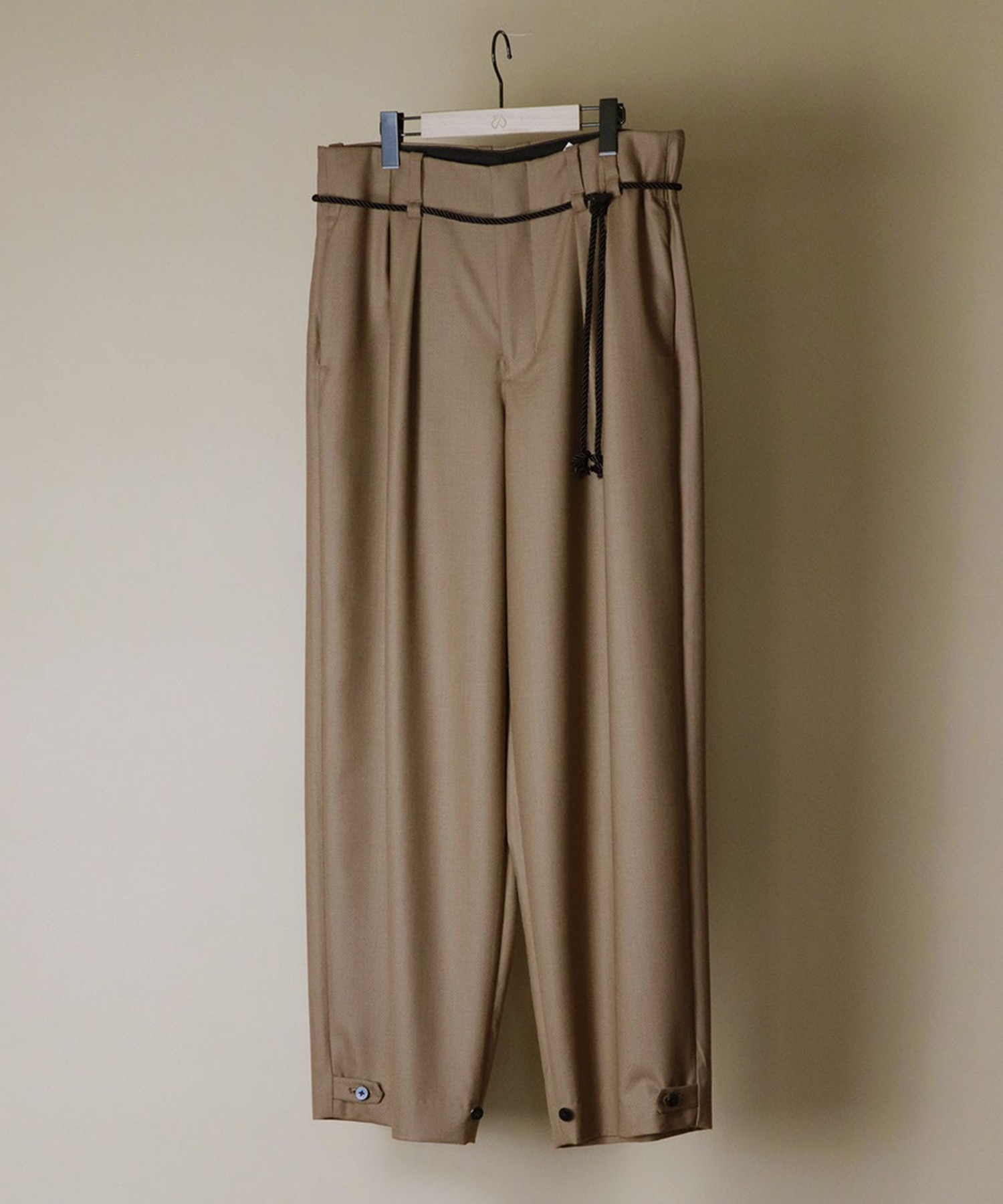 Track slacks