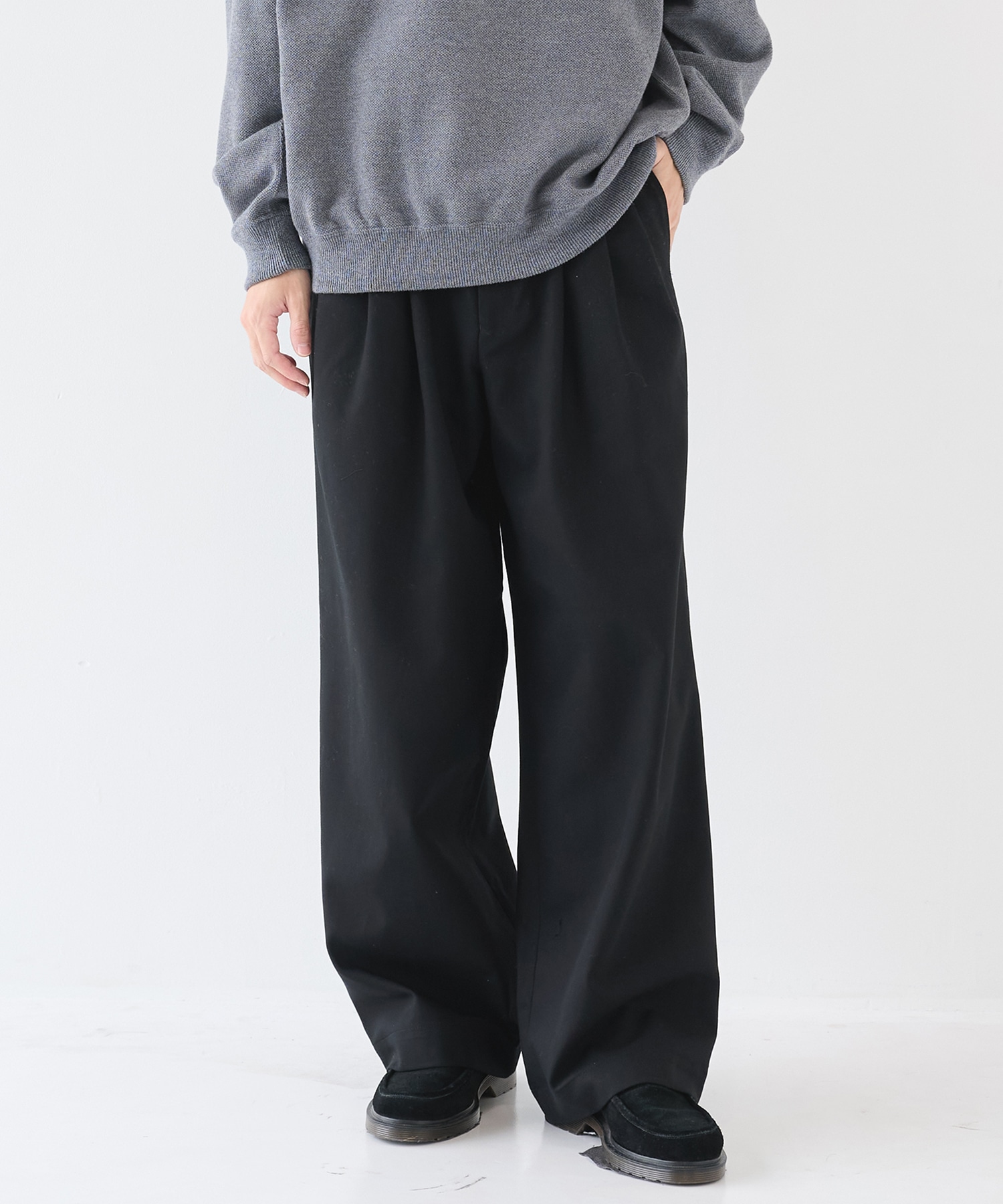 別注 TRIPLE PLEATED EASY TROUSERS