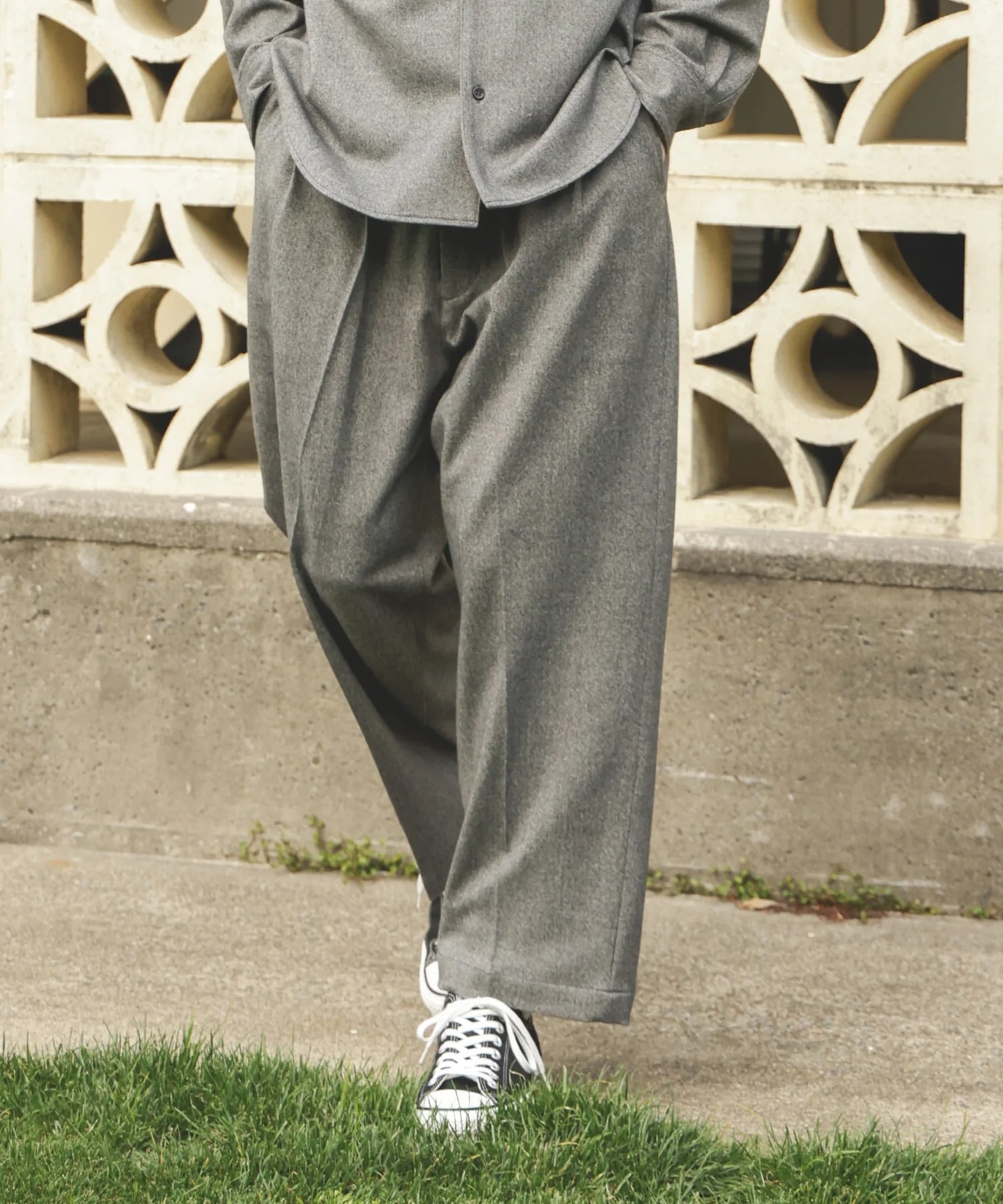 PEACHSKIN STRETCH GABARDINE /2TACK WIDE EASY PANTS