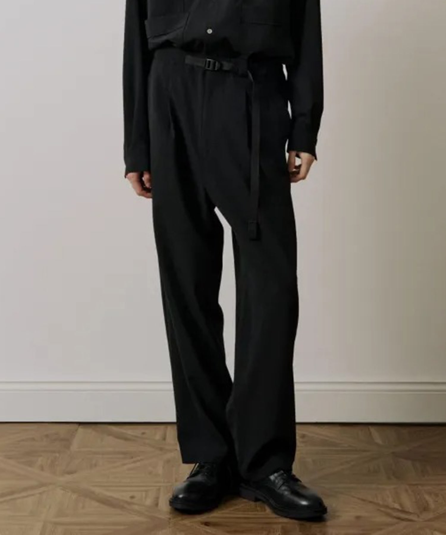 Tape-Belt 1 Tuck PNT