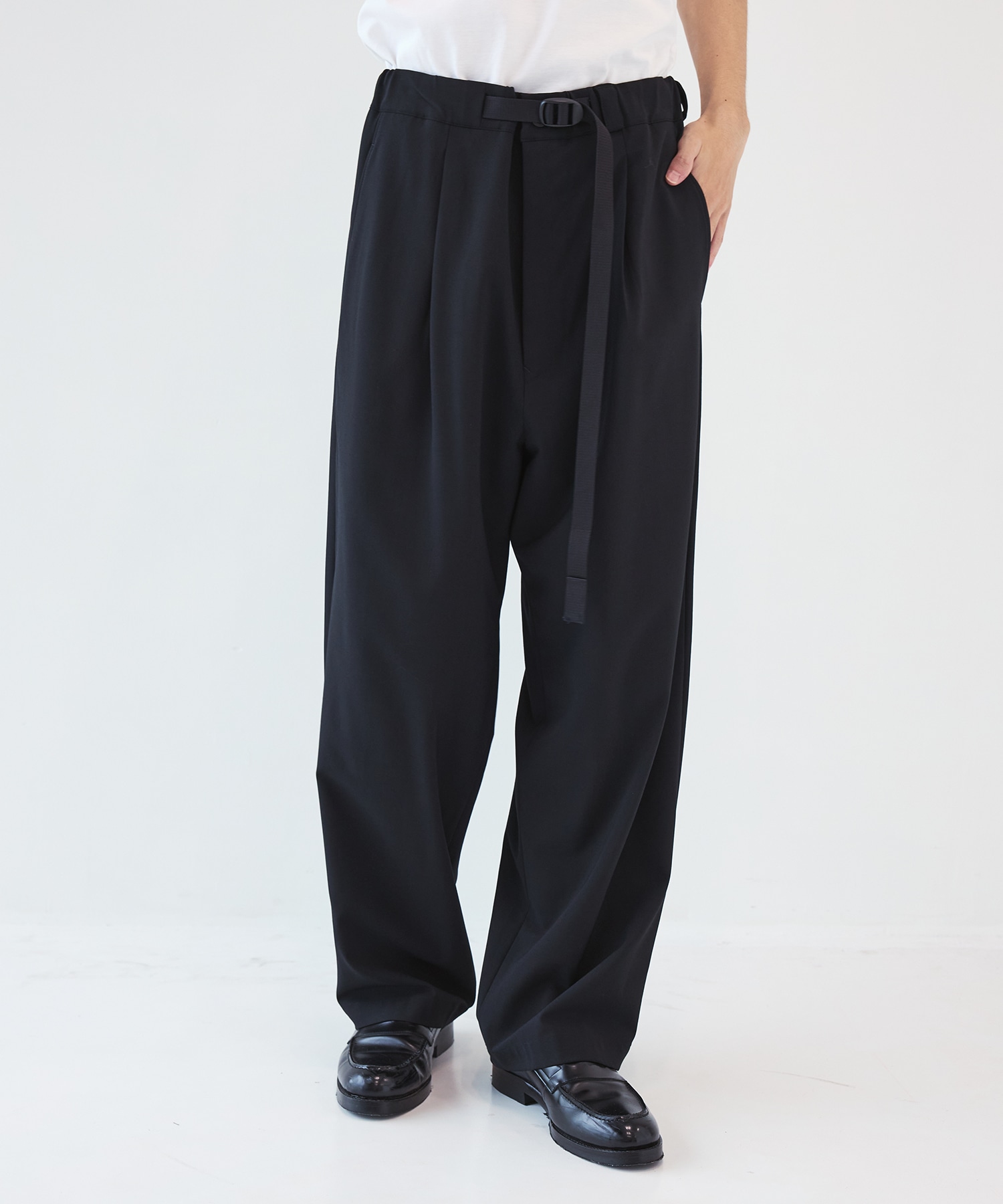 Tape-Belt 1 Tuck PNT