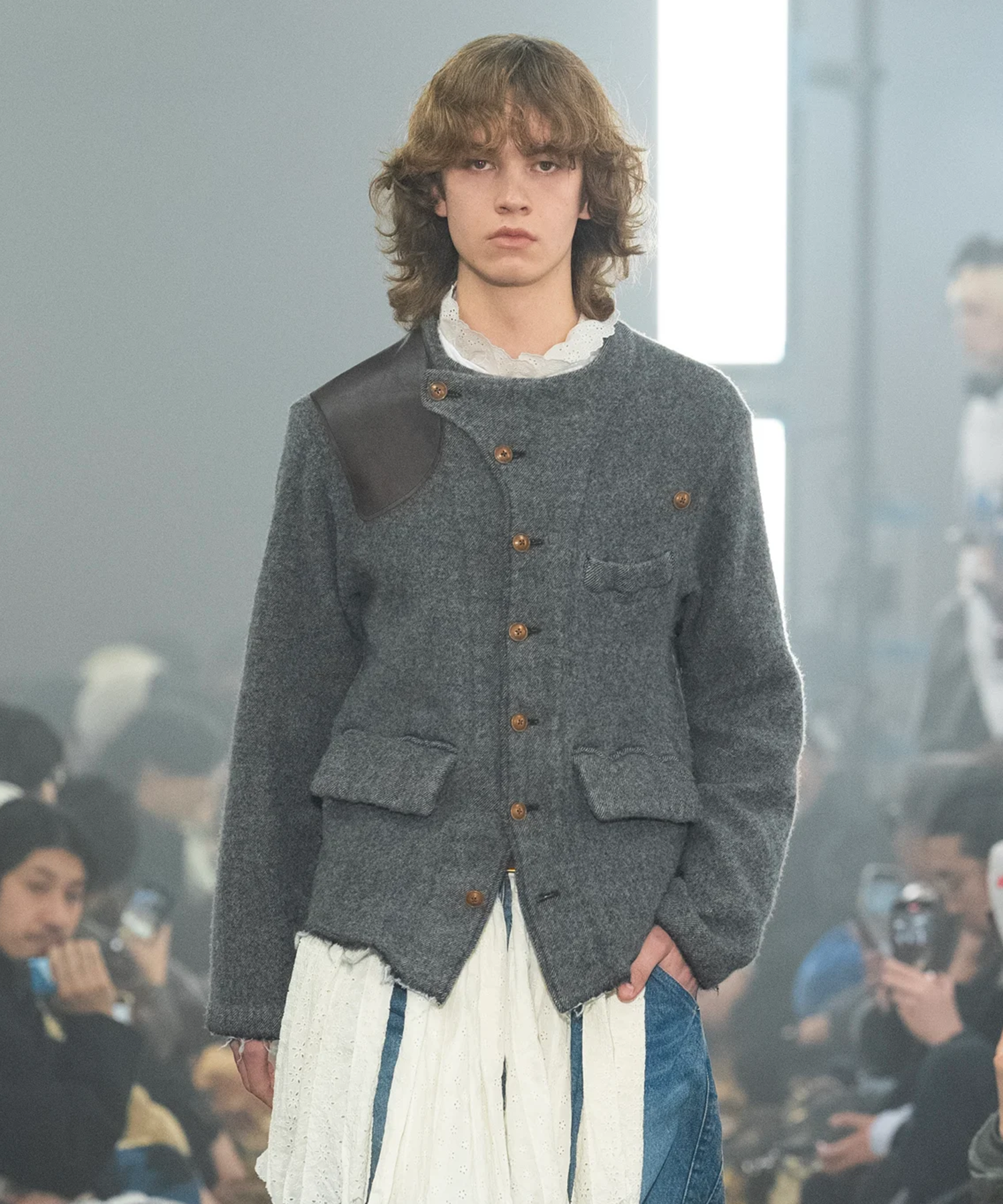 Asymmetric jacket