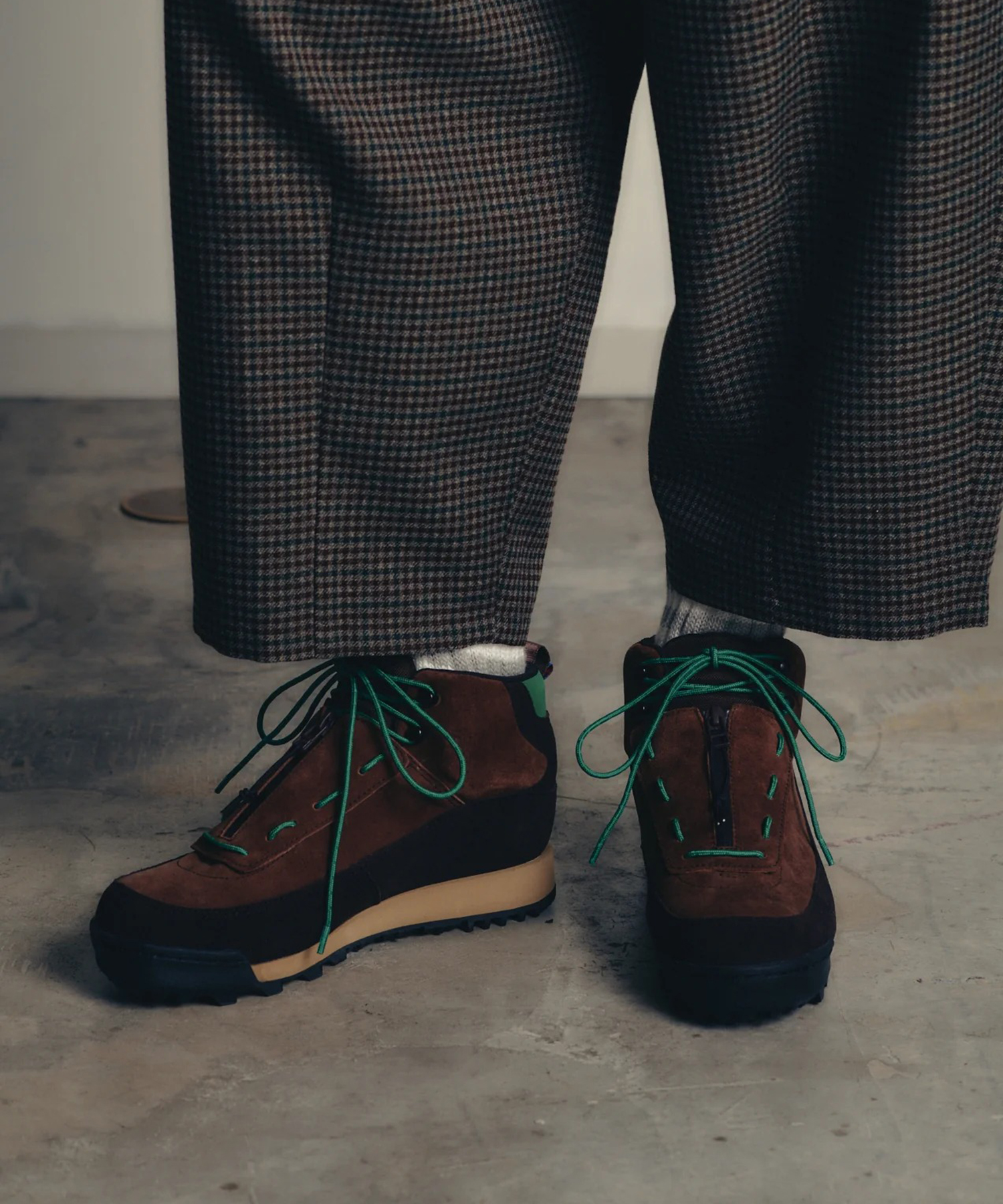 FLOW-MID SHOES is-ness×SUICOKE