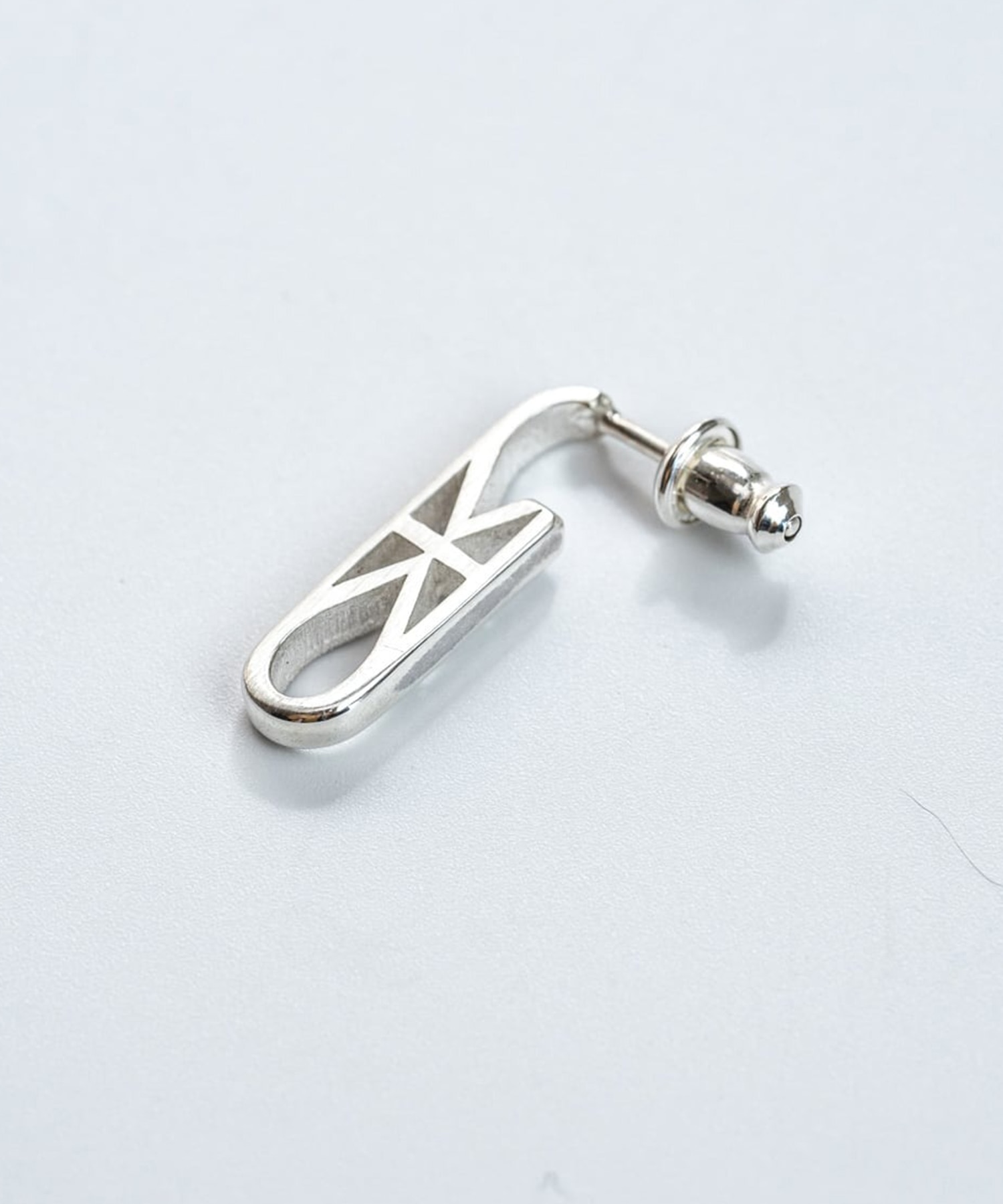 PI-008 Mebiusu earring