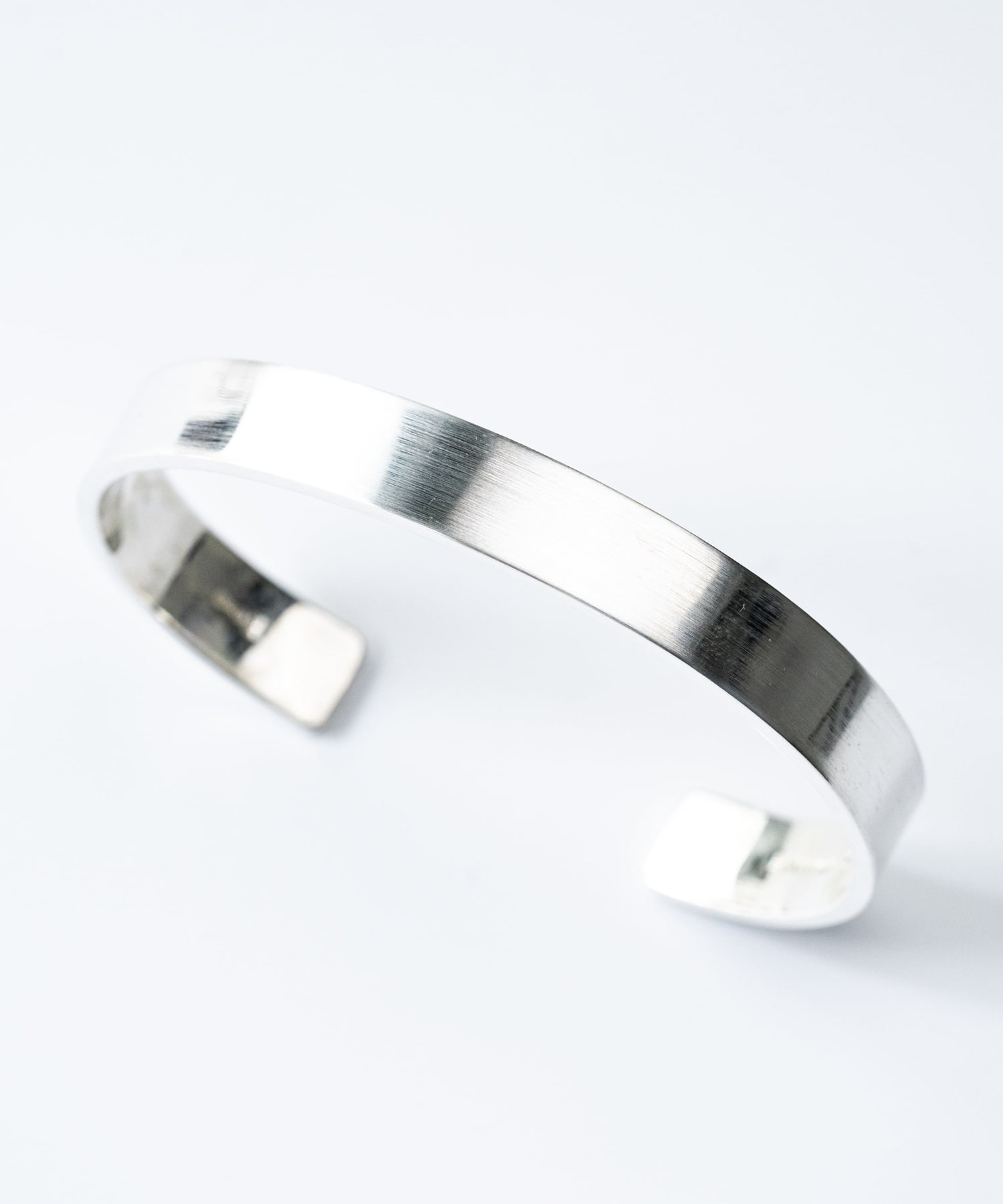 BN-061 9mm Matte bangle