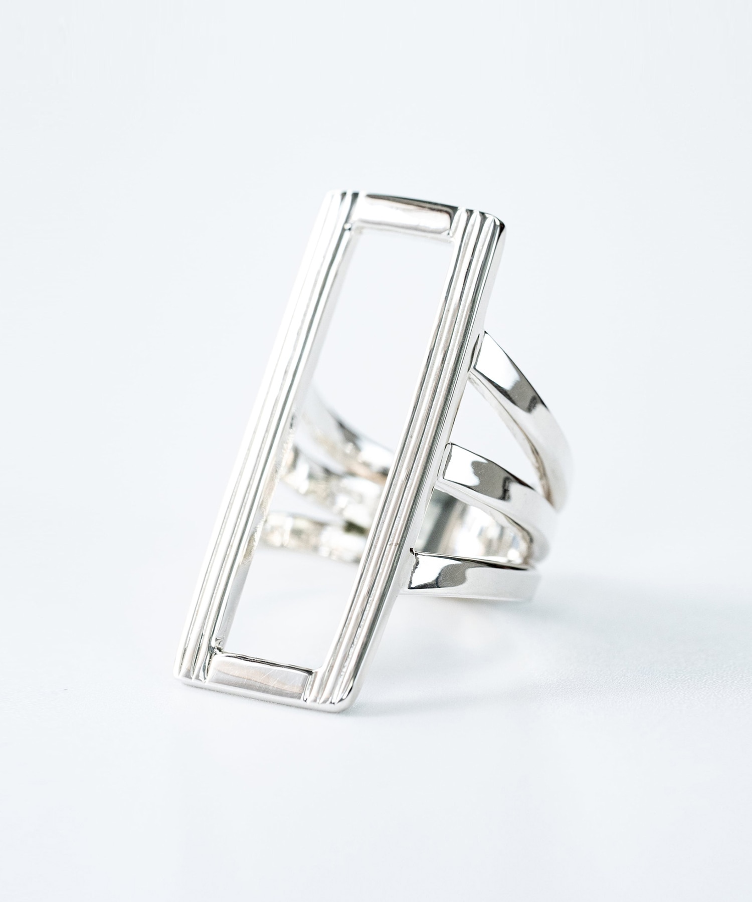 R-055 See through square ring