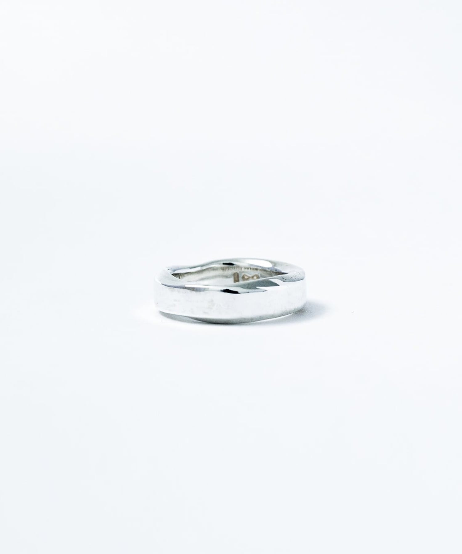 R-067 Side twist ring (M)
