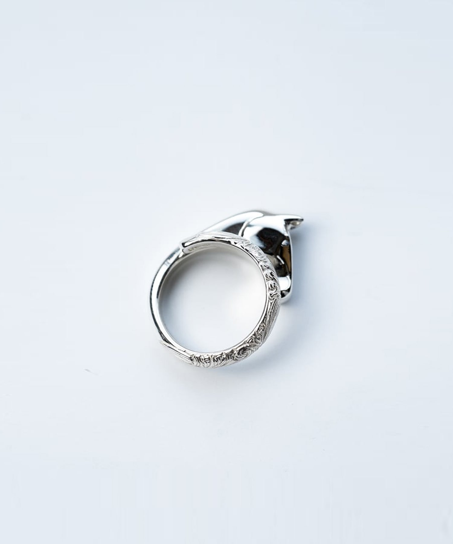 R-079 Horse ring (arabesque)