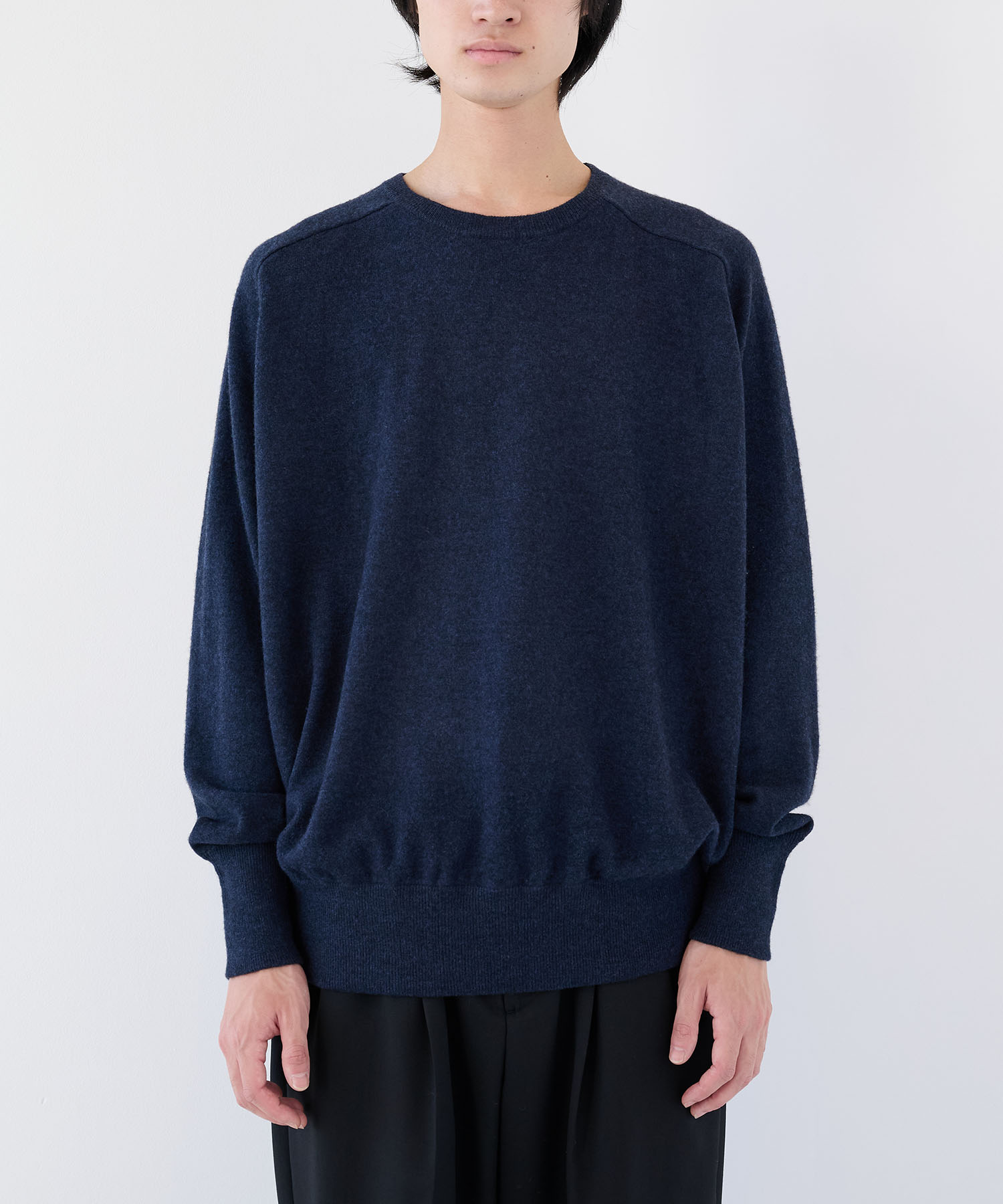 Ex.Legendary YAK  stretch sweater elbow patch