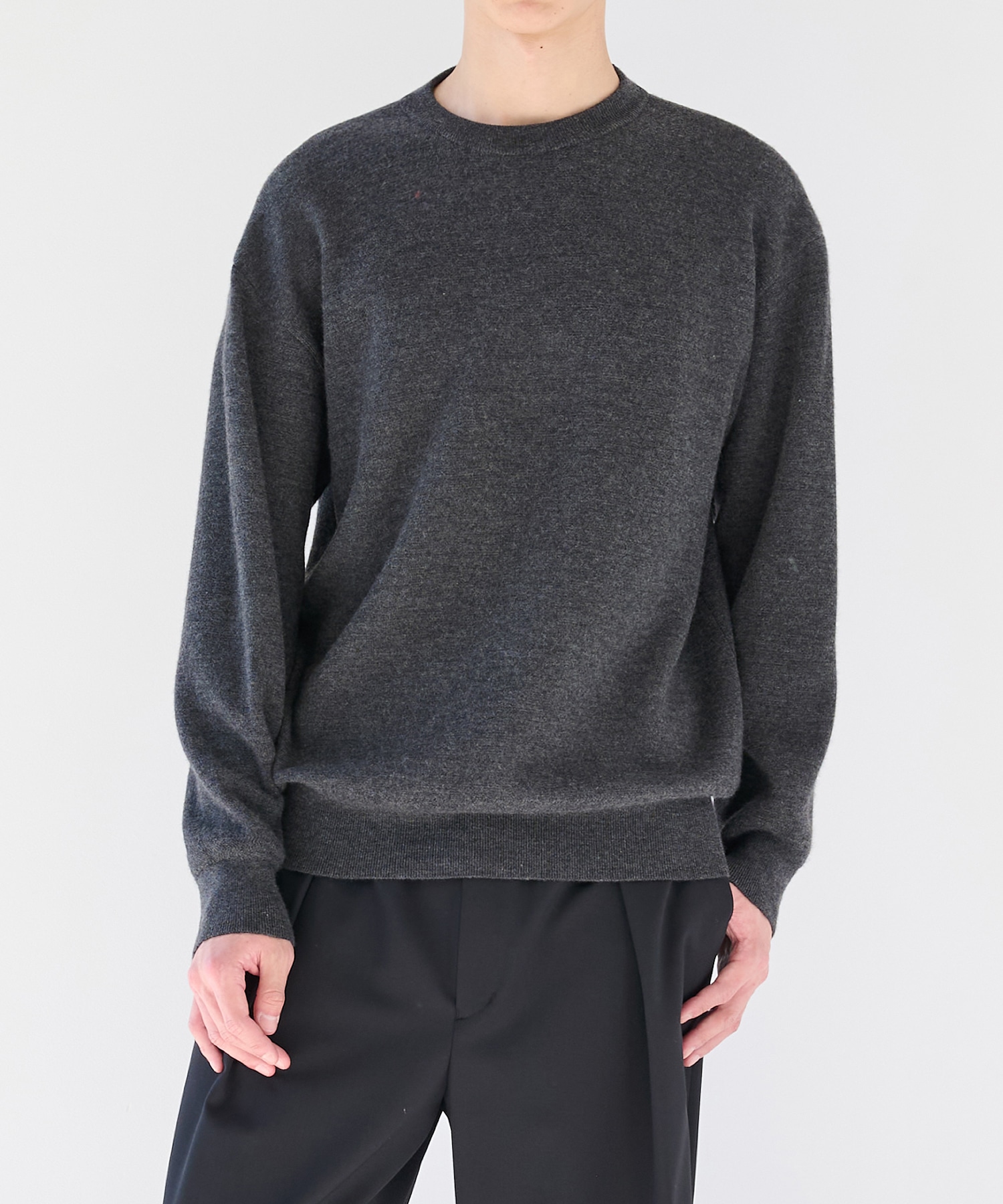 CASHMERE WOOL CREWNECK KNIT